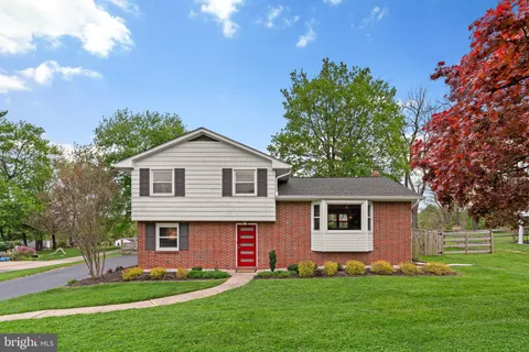 2822 Pinewick Road, Ellicott City, MD MLS: MDHW2051684
