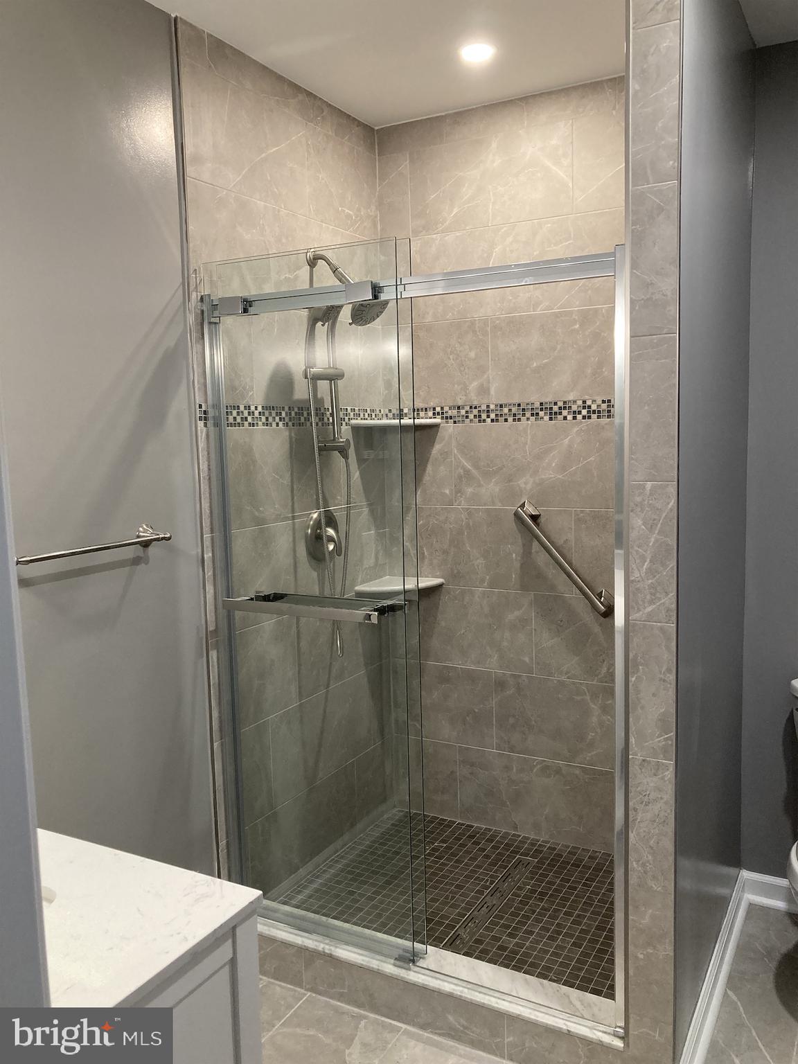 ST LOUIS - Residential Lease