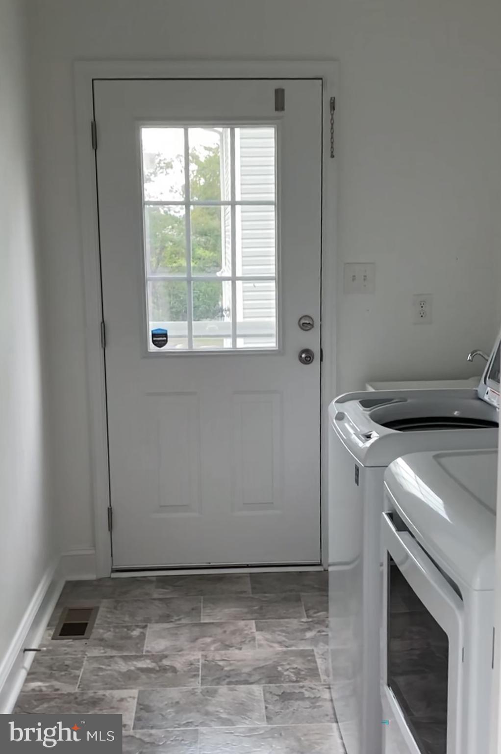 ST LOUIS - Residential Lease