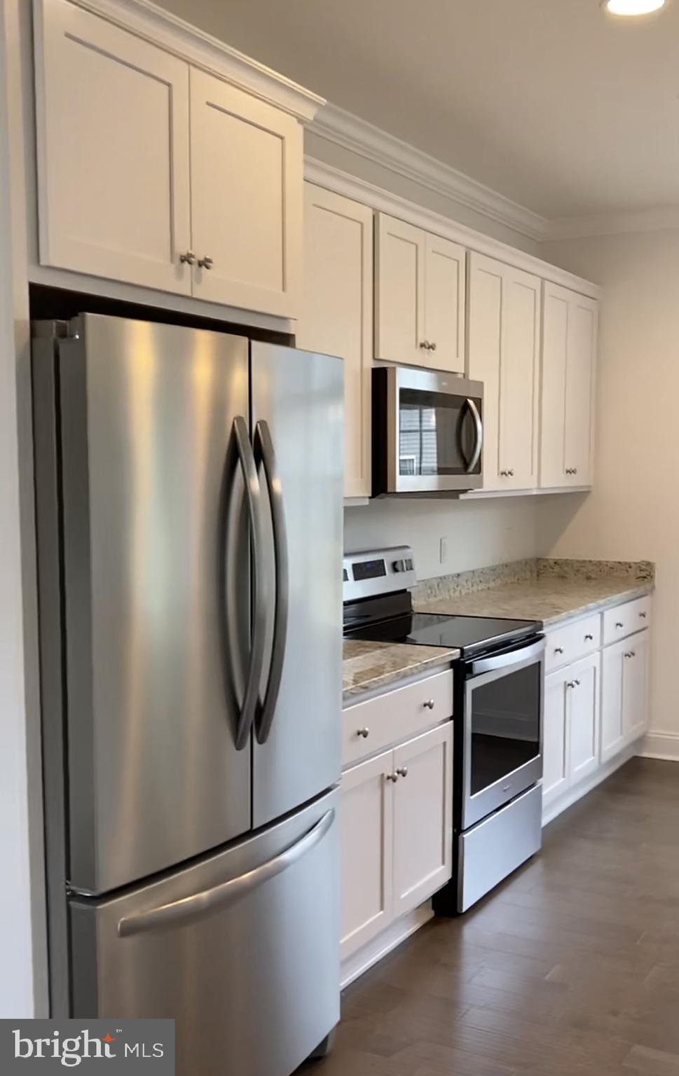 ST LOUIS - Residential Lease