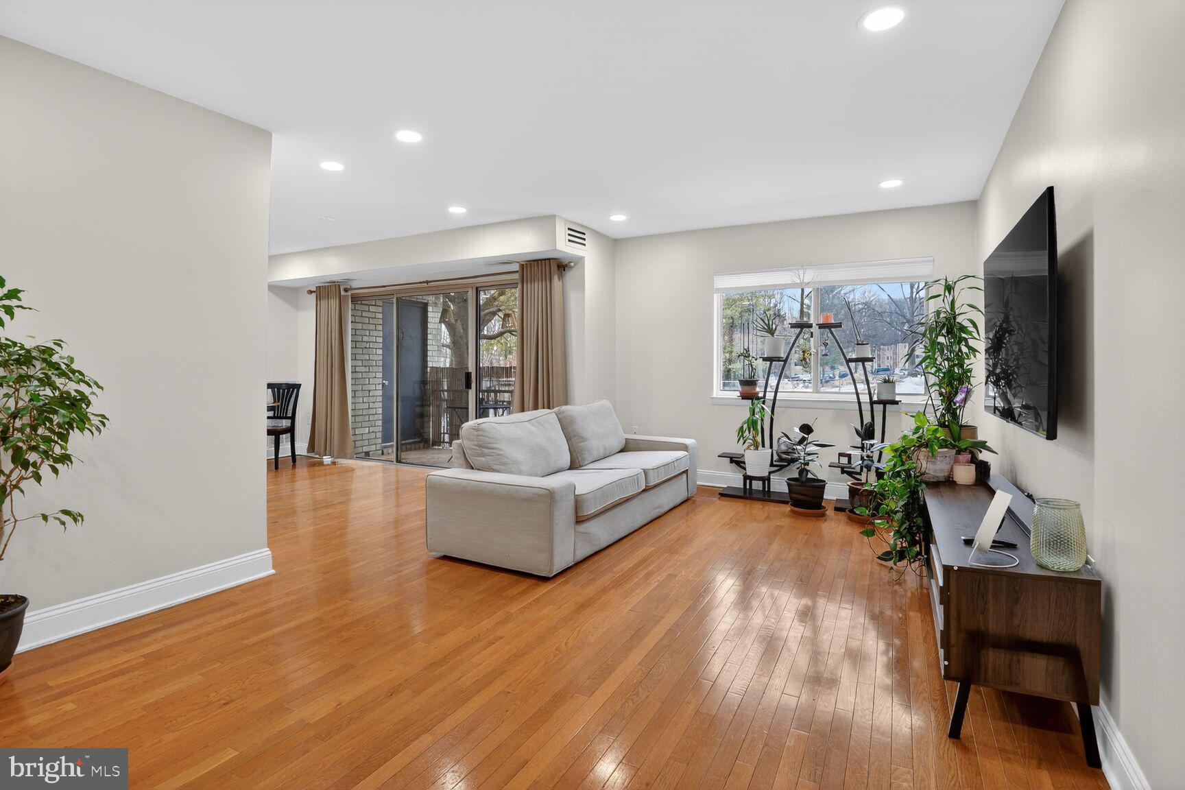 12301 BRAXFIELD COURT 370