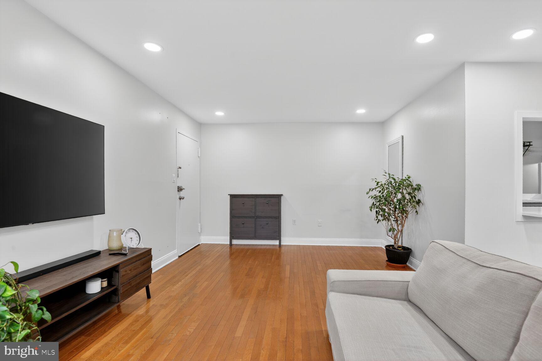 12301 BRAXFIELD COURT 370