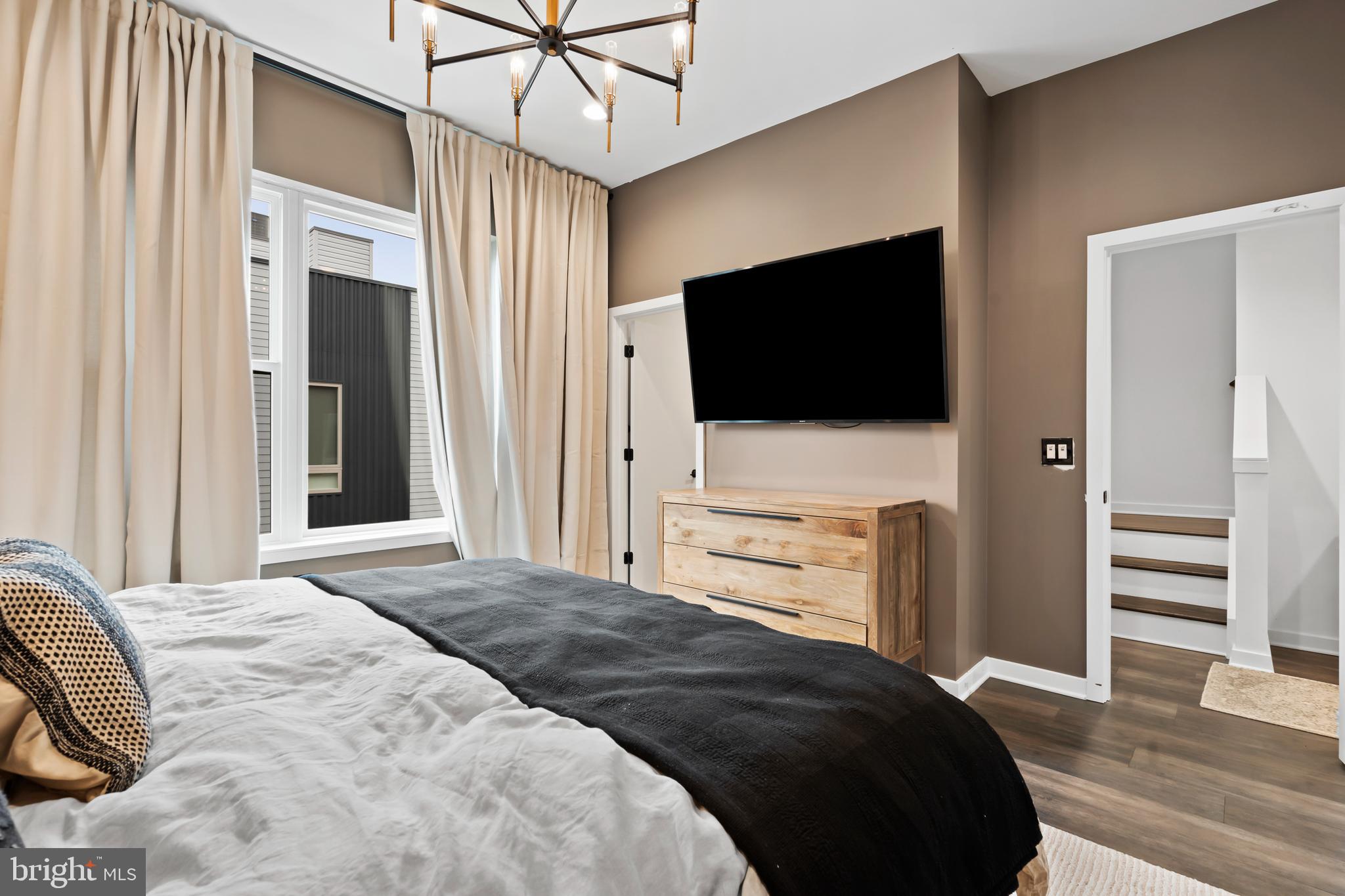 NORTHBANK - Residential