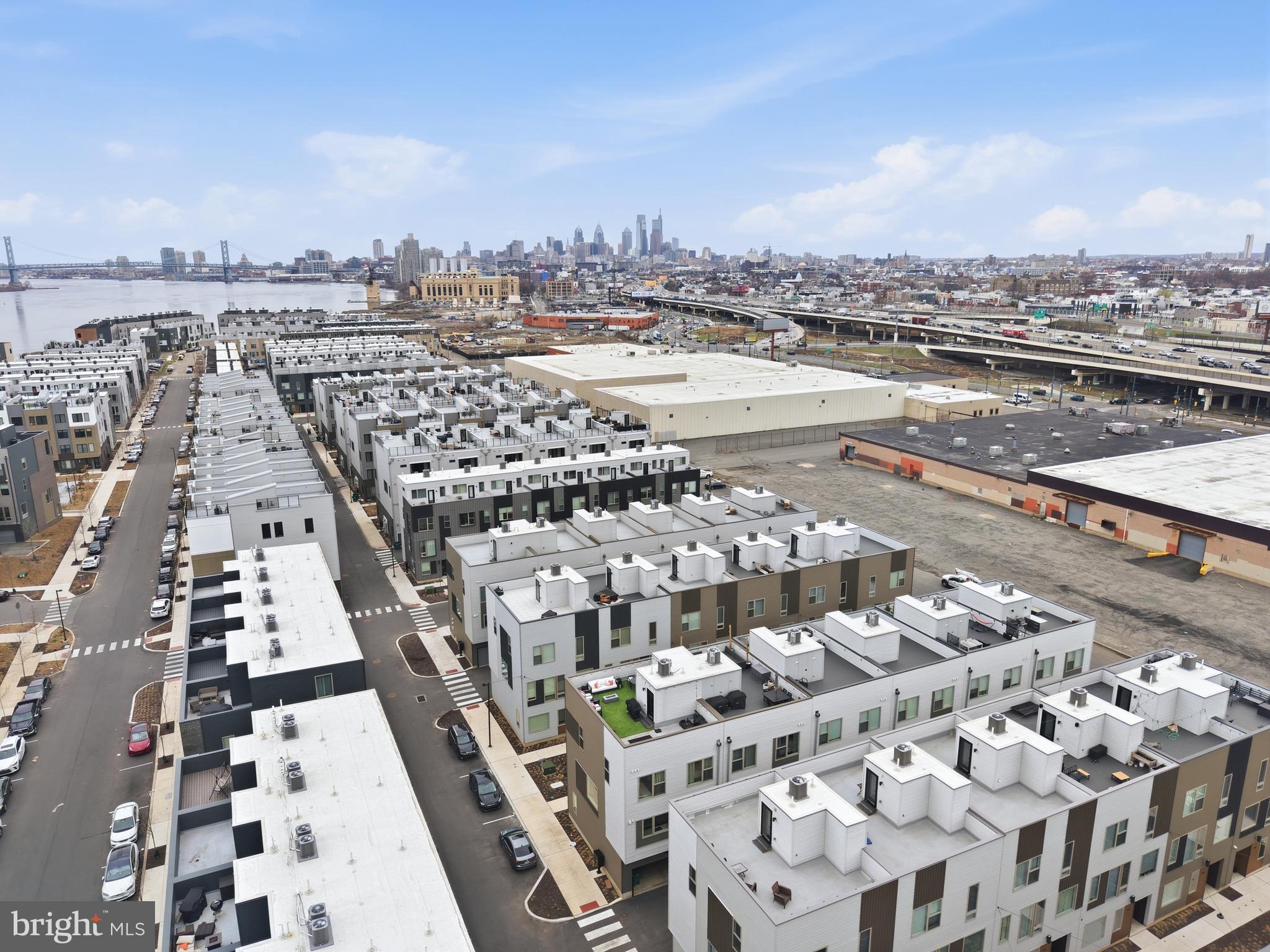 NORTHBANK - Residential