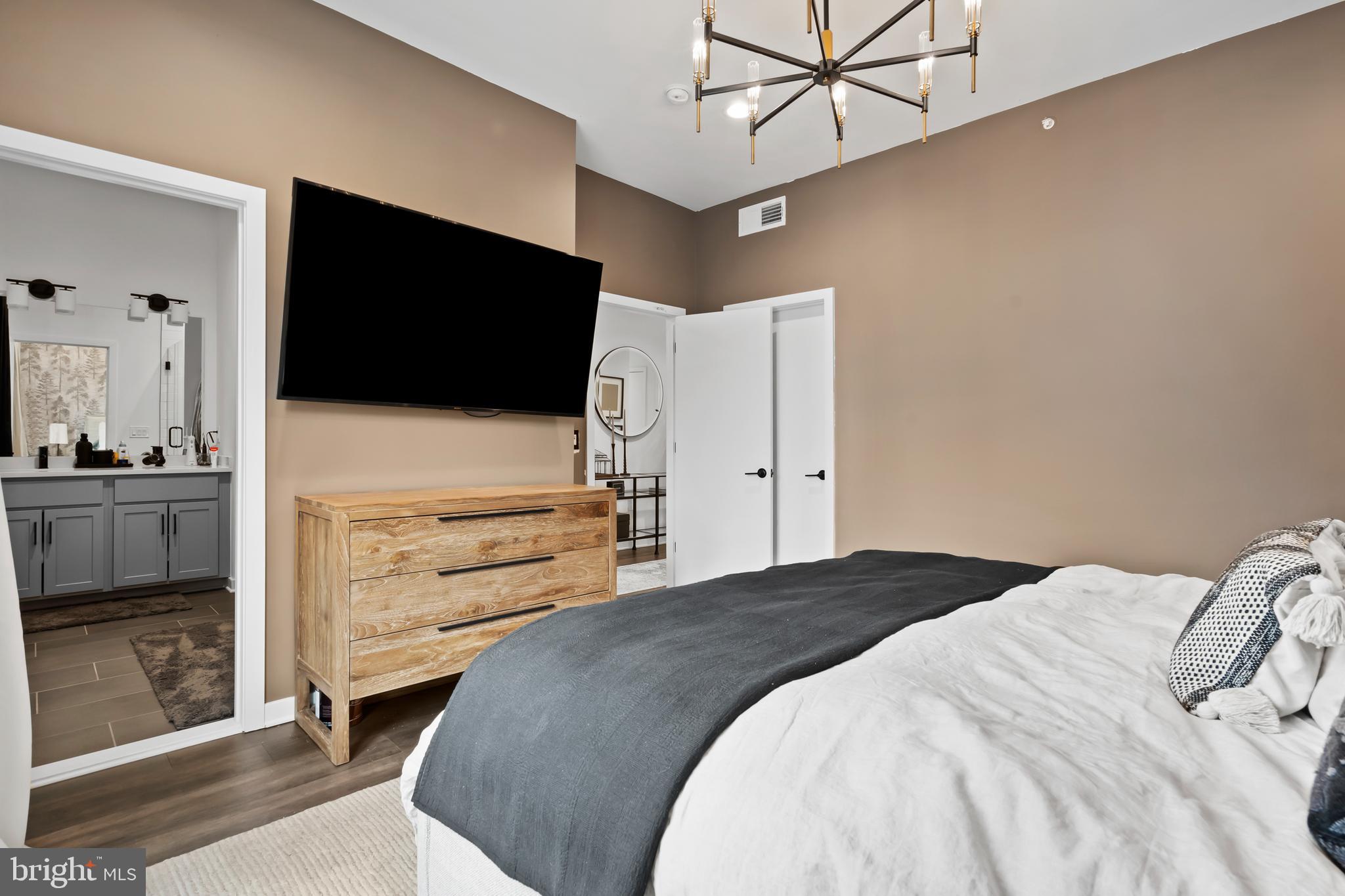 NORTHBANK - Residential