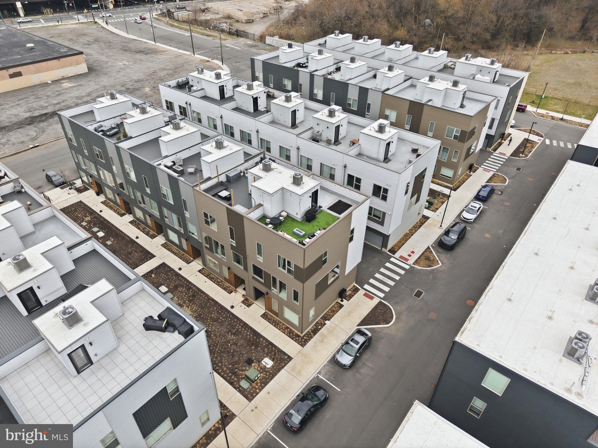 NORTHBANK - Residential