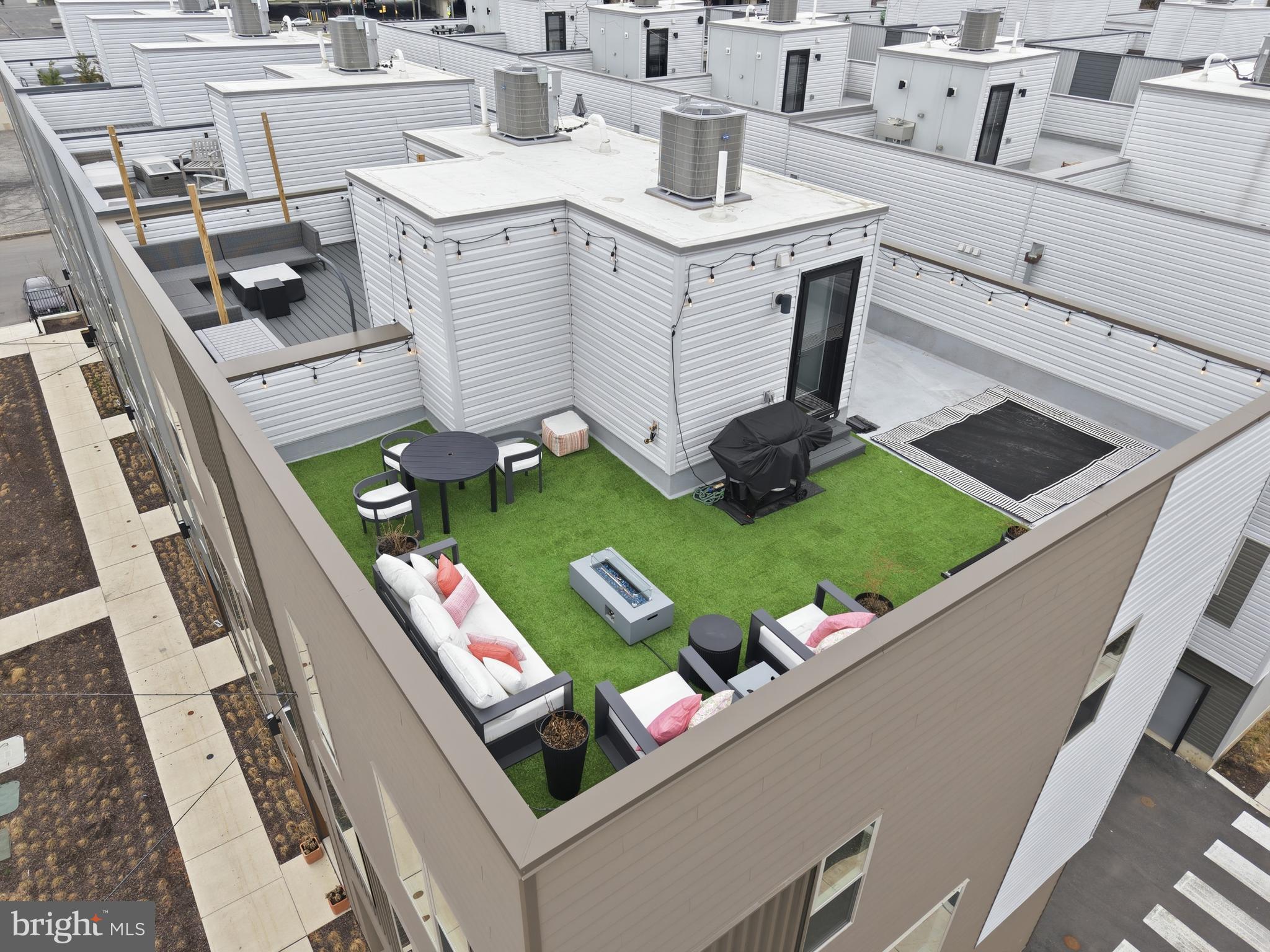 NORTHBANK - Residential