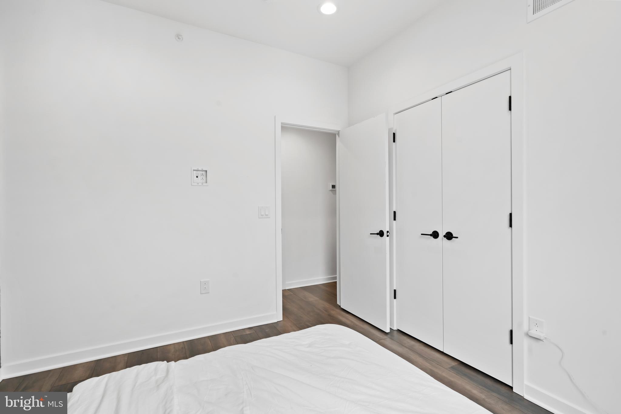 NORTHBANK - Residential