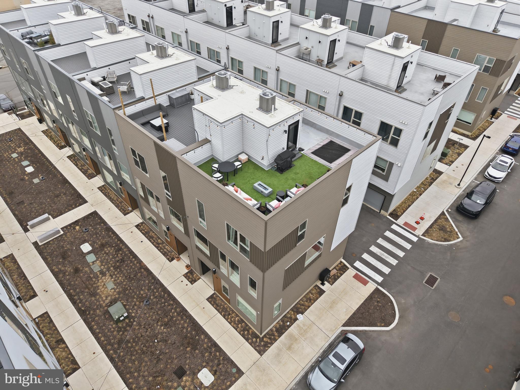 NORTHBANK - Residential