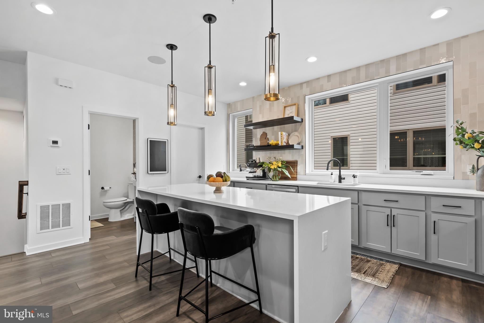 NORTHBANK - Residential