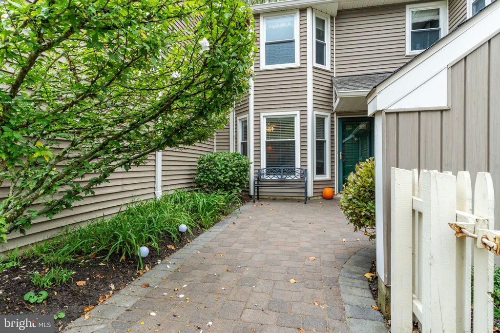 Photo of 1561 Applewood Circle, YARDLEY, PA 19067 (MLS # PABU2105640)