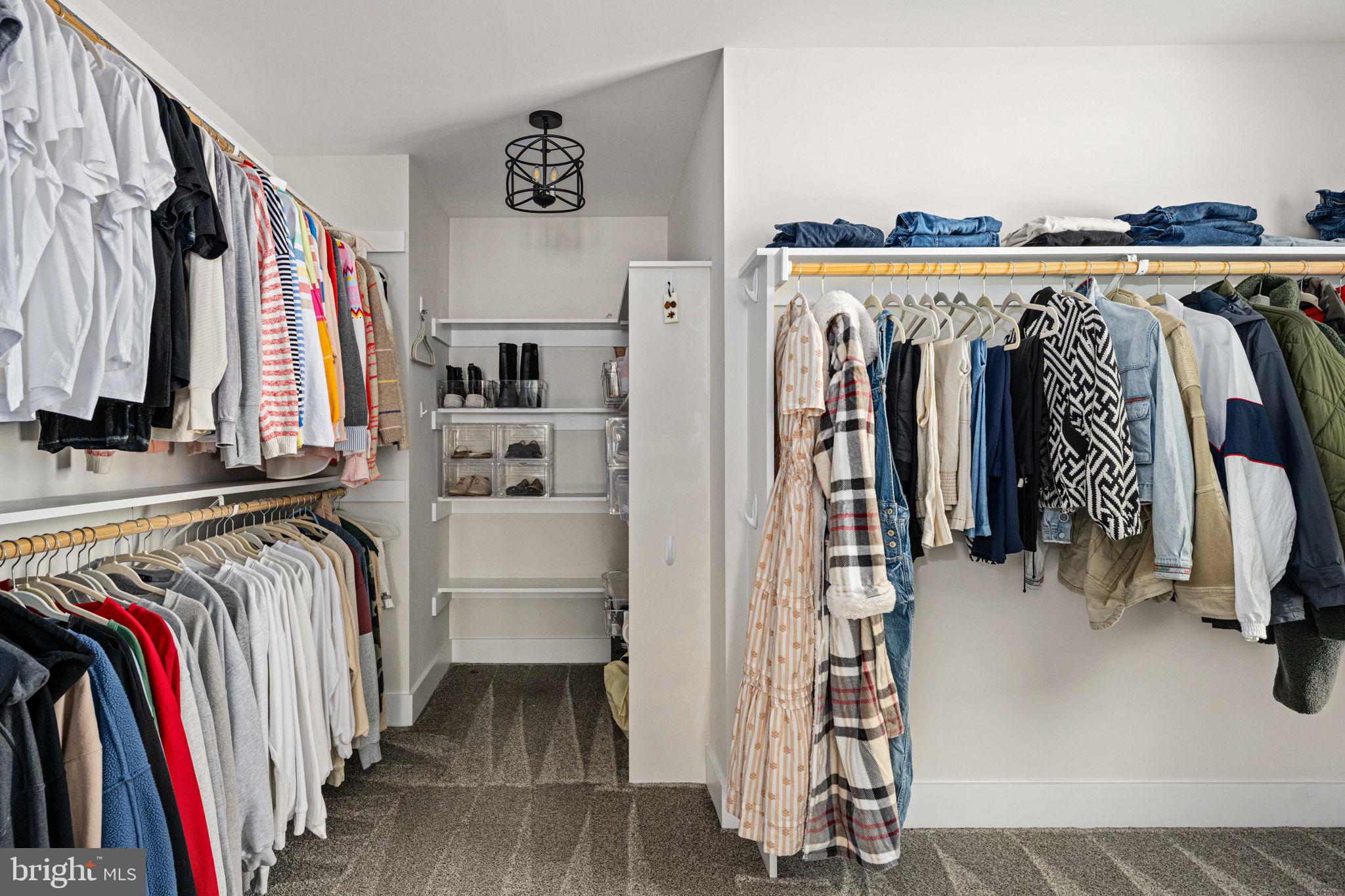 BROOKE RIDGE ESTATES - Residential