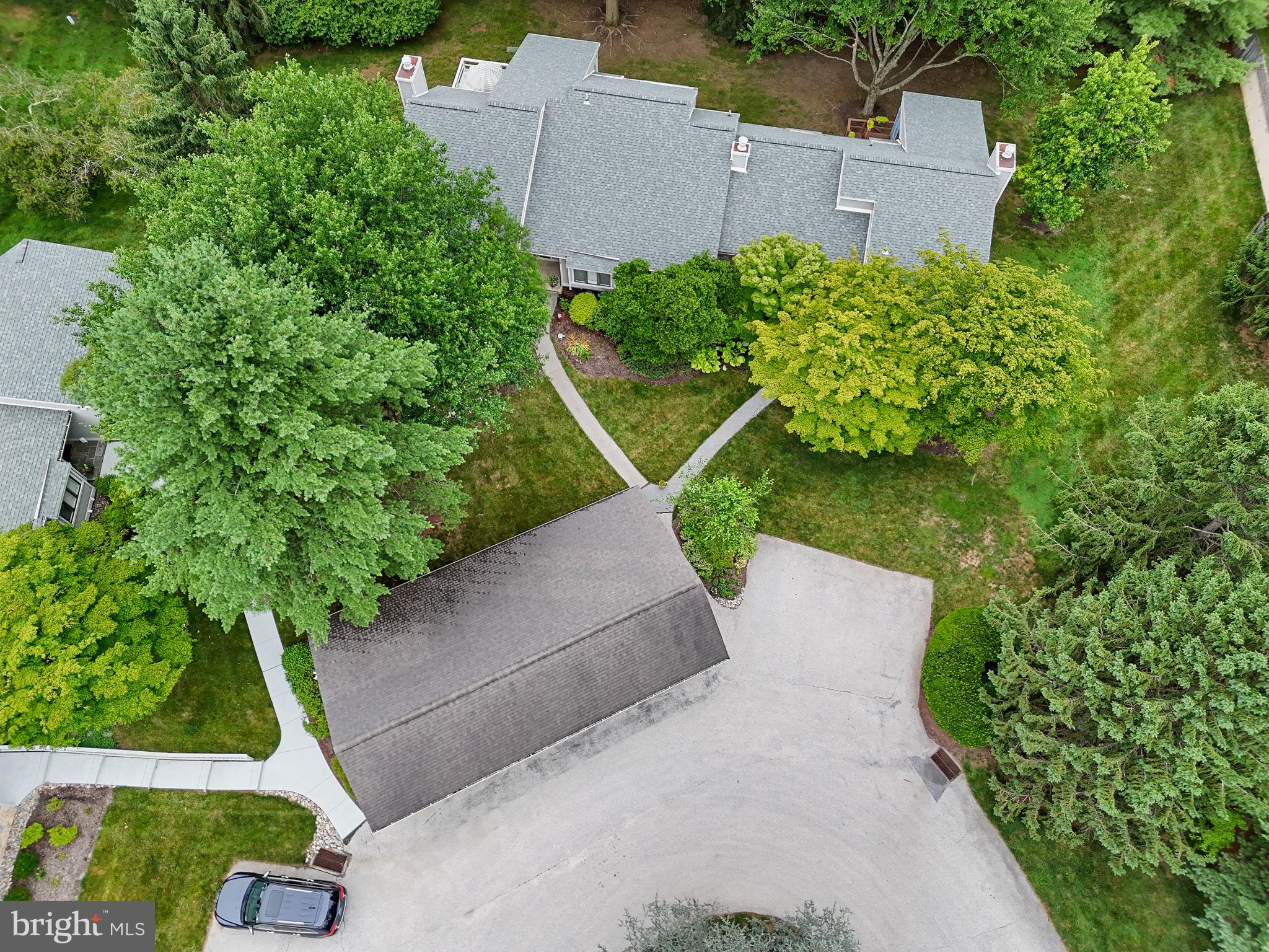 727 INVERNESS DRIVE 727