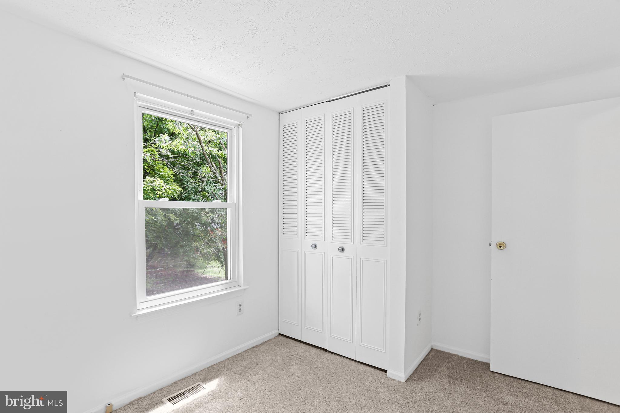 MURRAY HILL - Residential