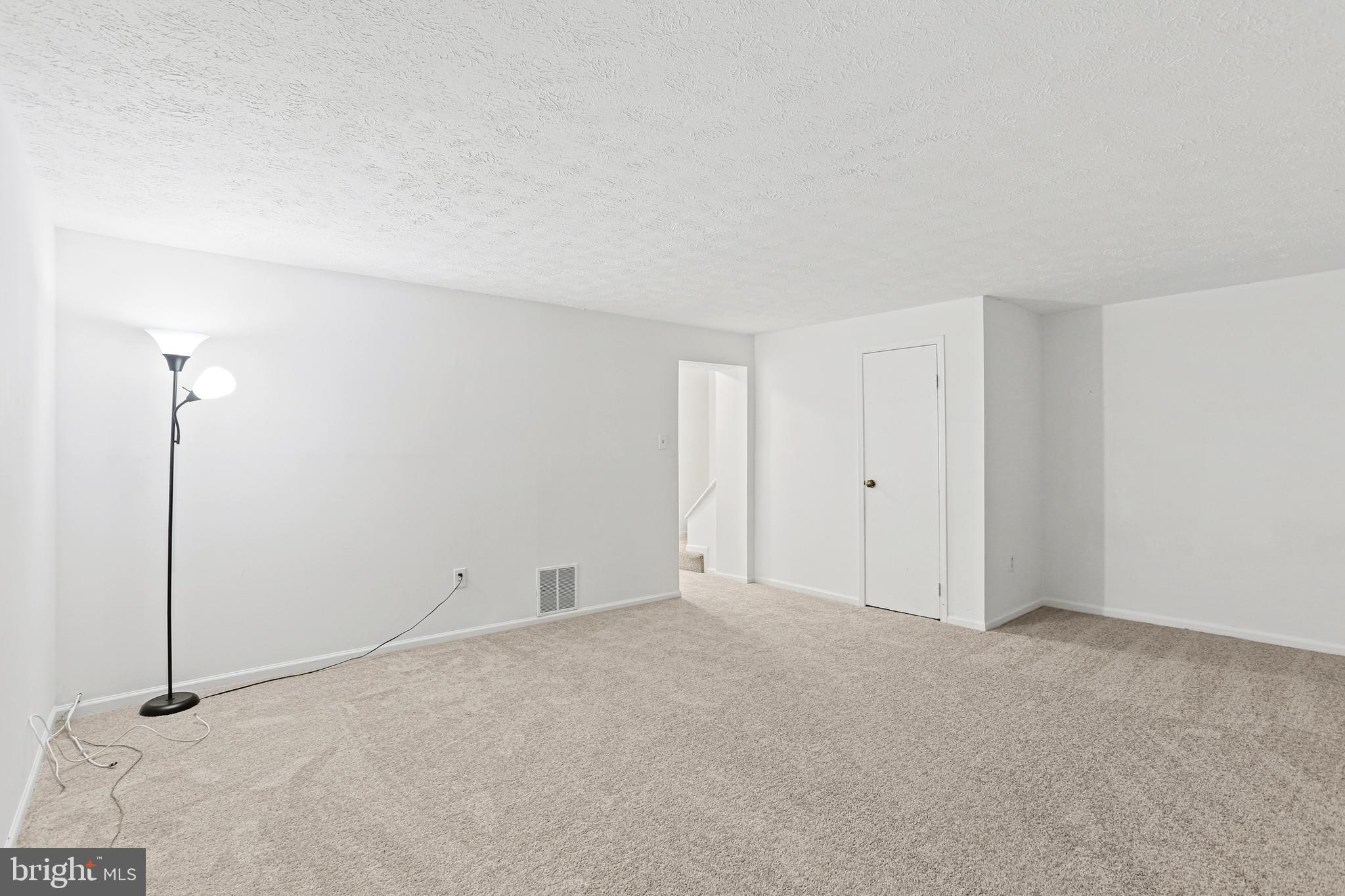 MURRAY HILL - Residential