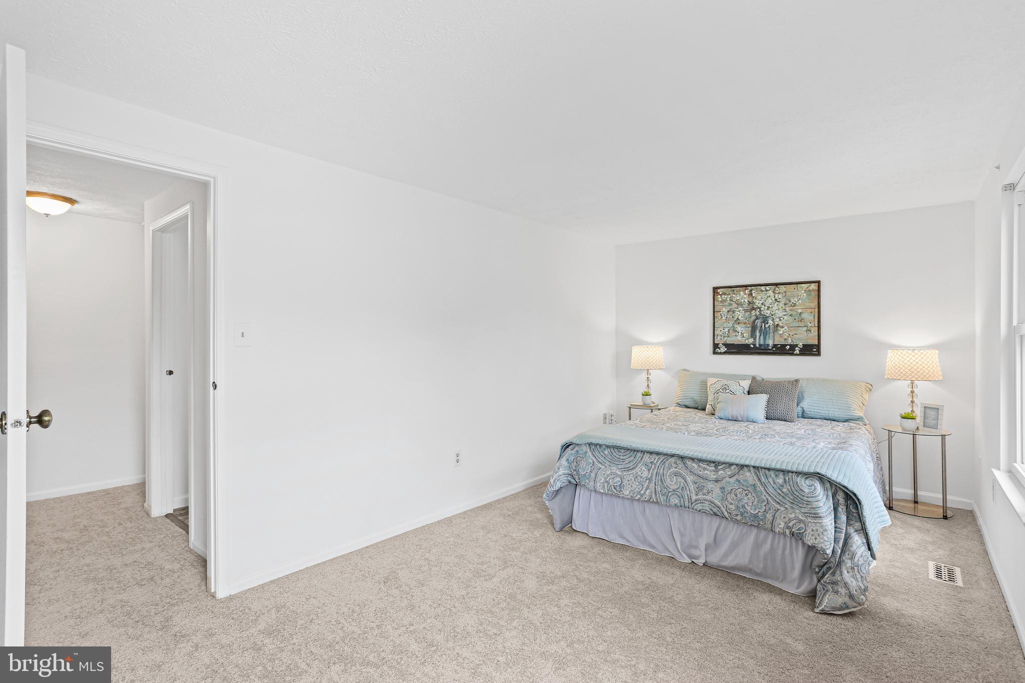 MURRAY HILL - Residential