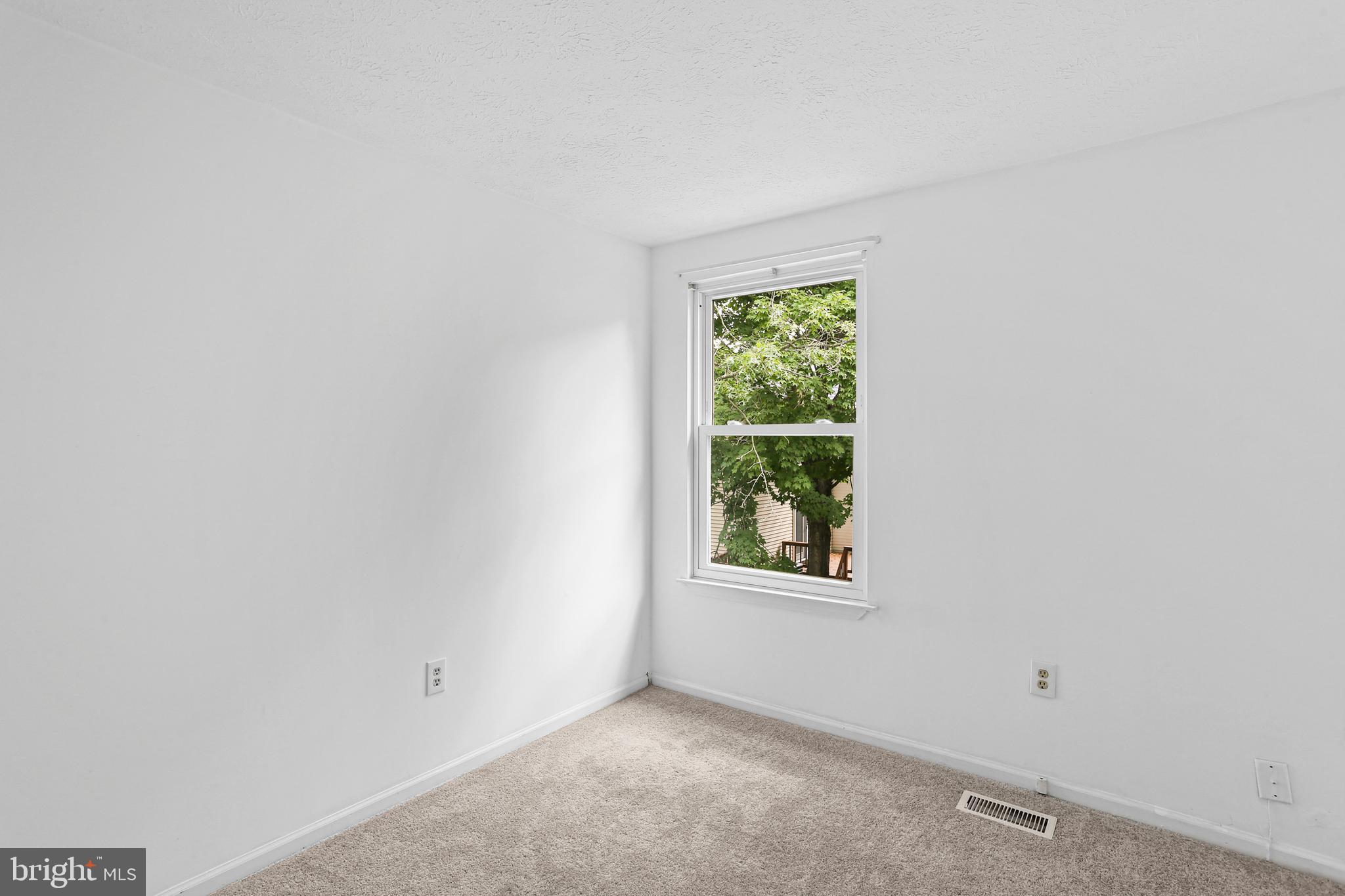 MURRAY HILL - Residential