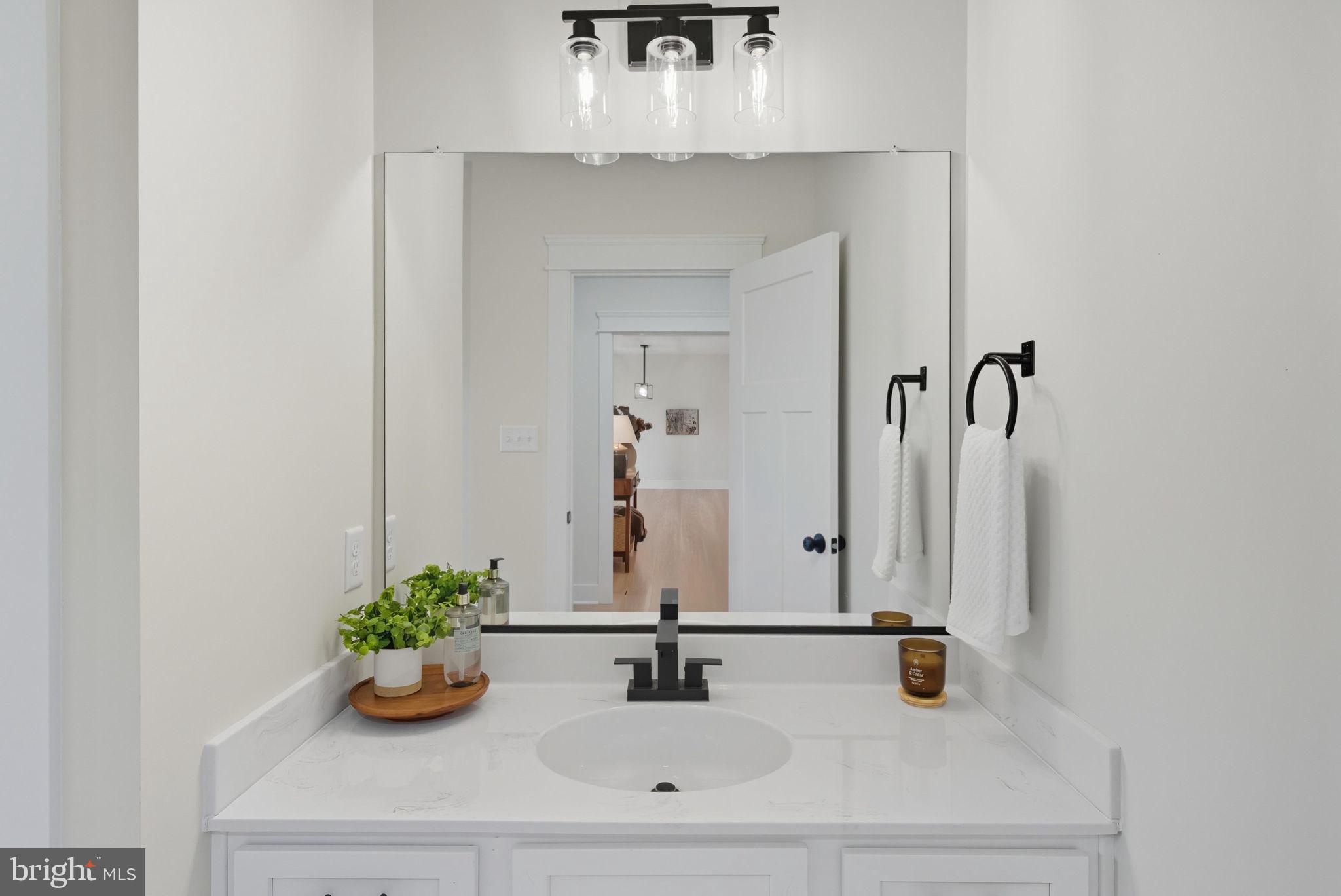 NOAH'S LANDING - Residential