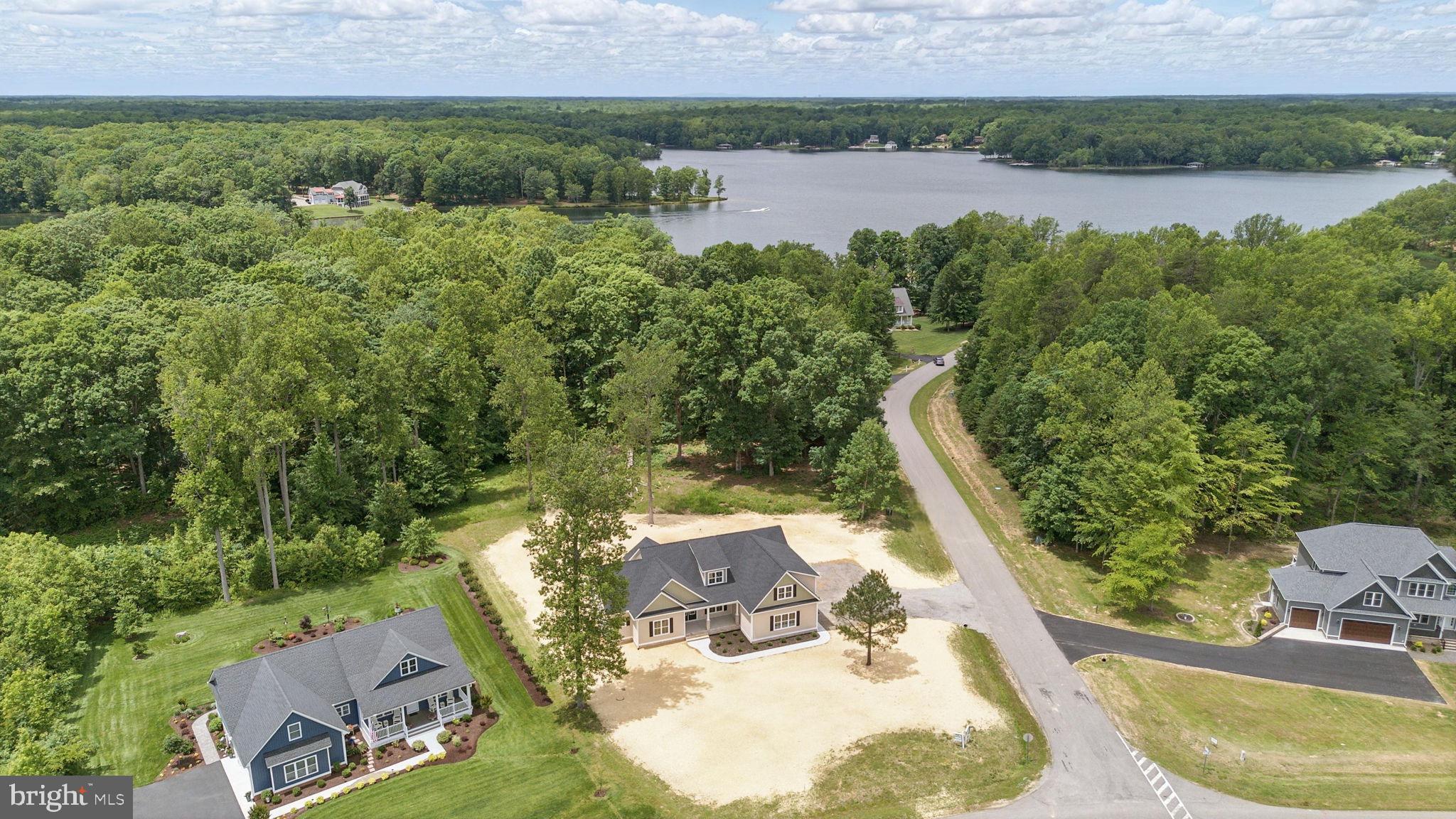 NOAH'S LANDING - Residential