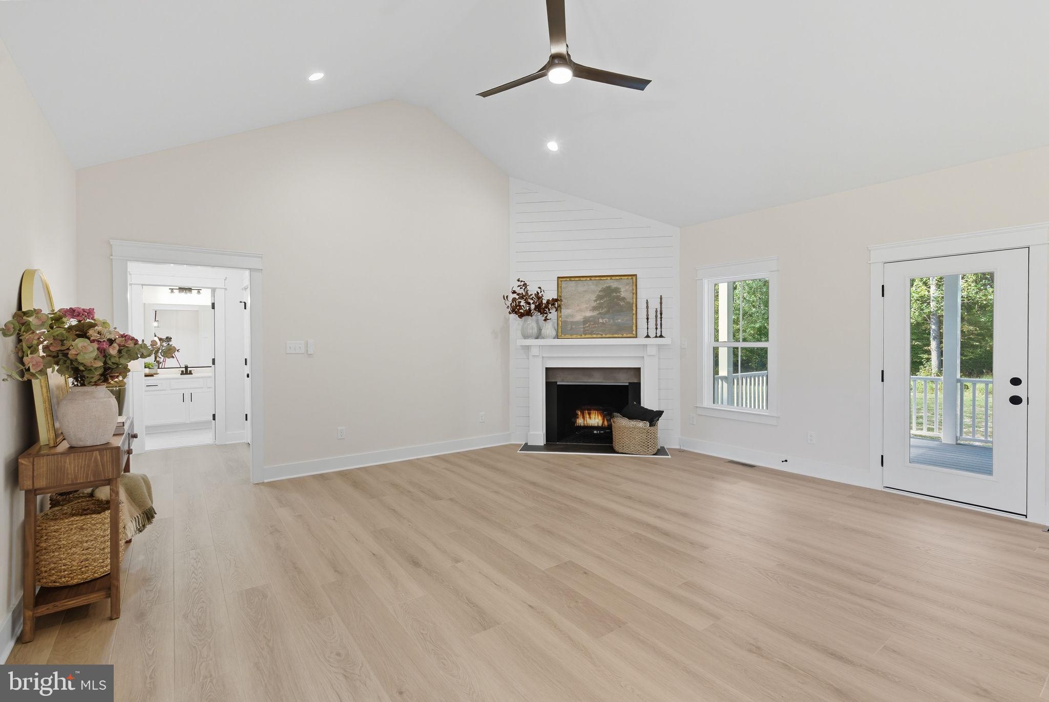 NOAH'S LANDING - Residential