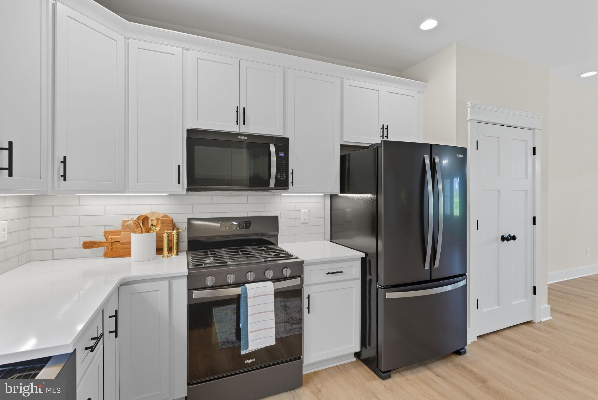 NOAH'S LANDING - Residential