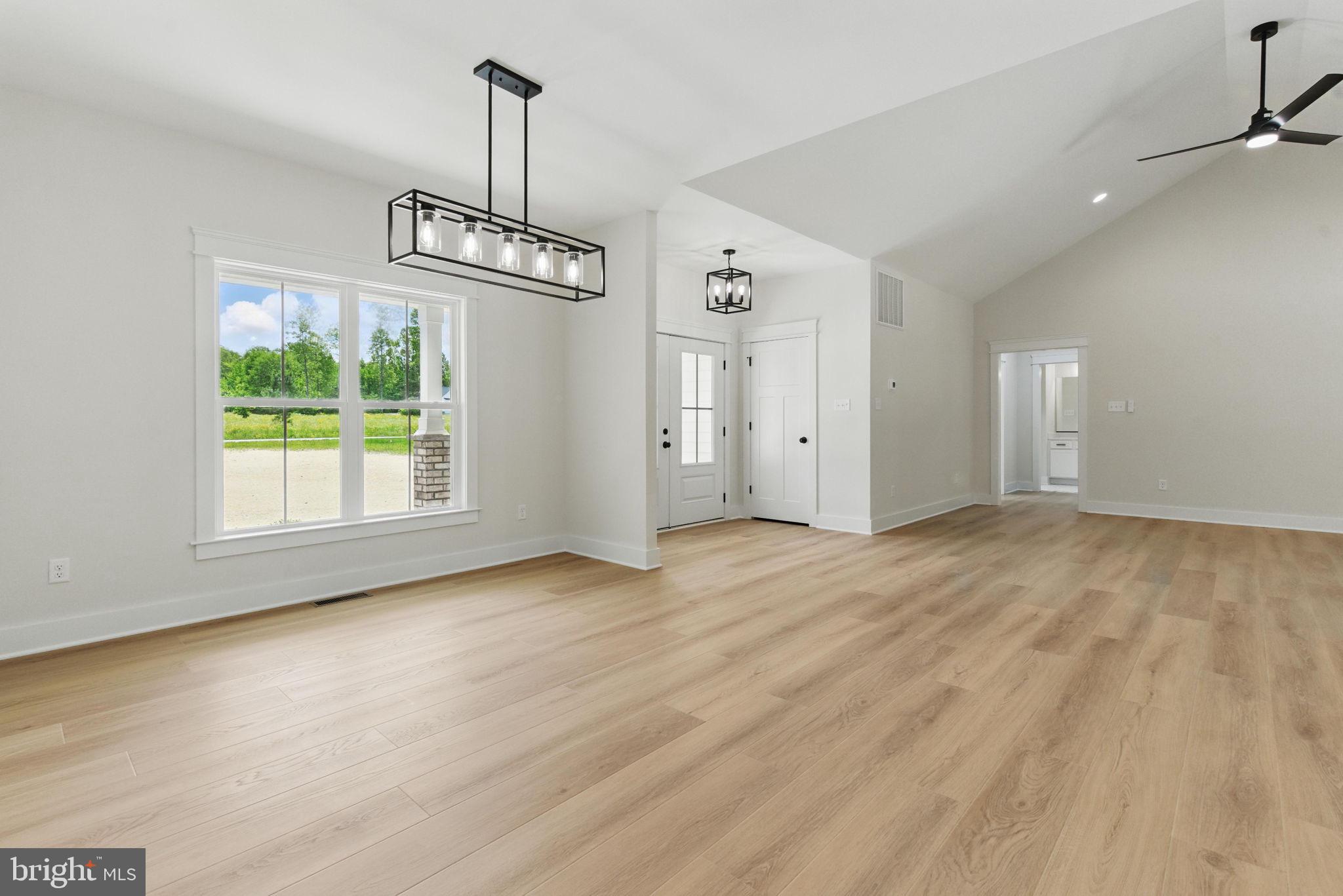 NOAH'S LANDING - Residential