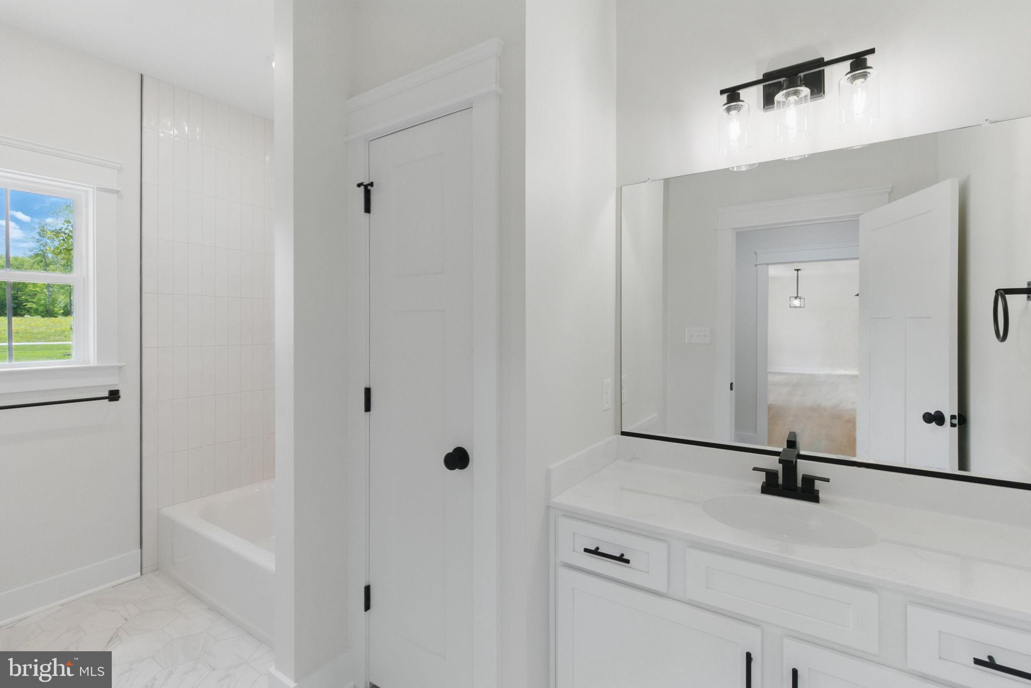 NOAH'S LANDING - Residential