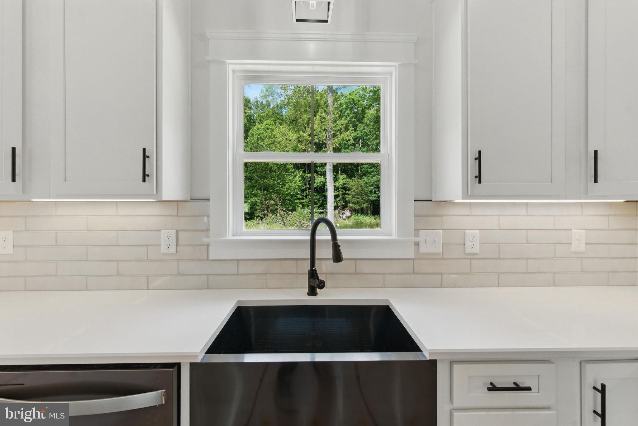 NOAH'S LANDING - Residential