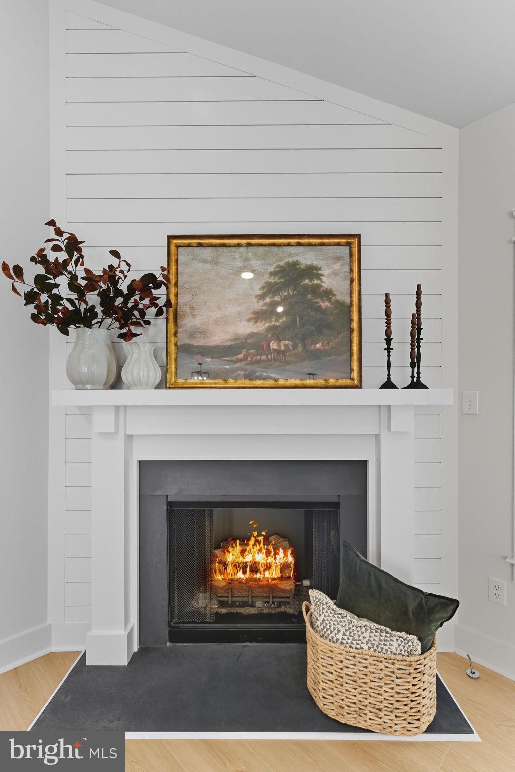 NOAH'S LANDING - Residential