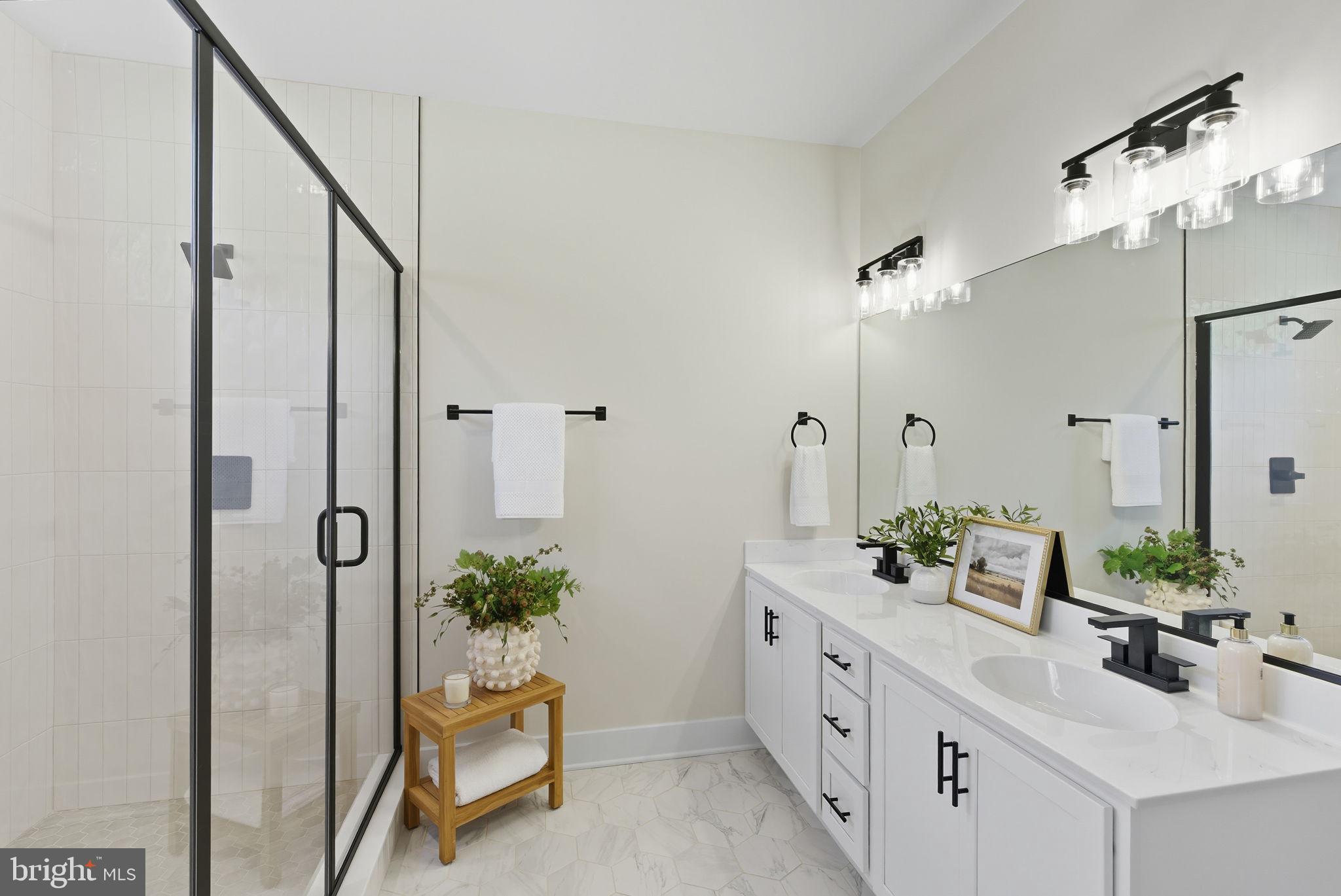 NOAH'S LANDING - Residential