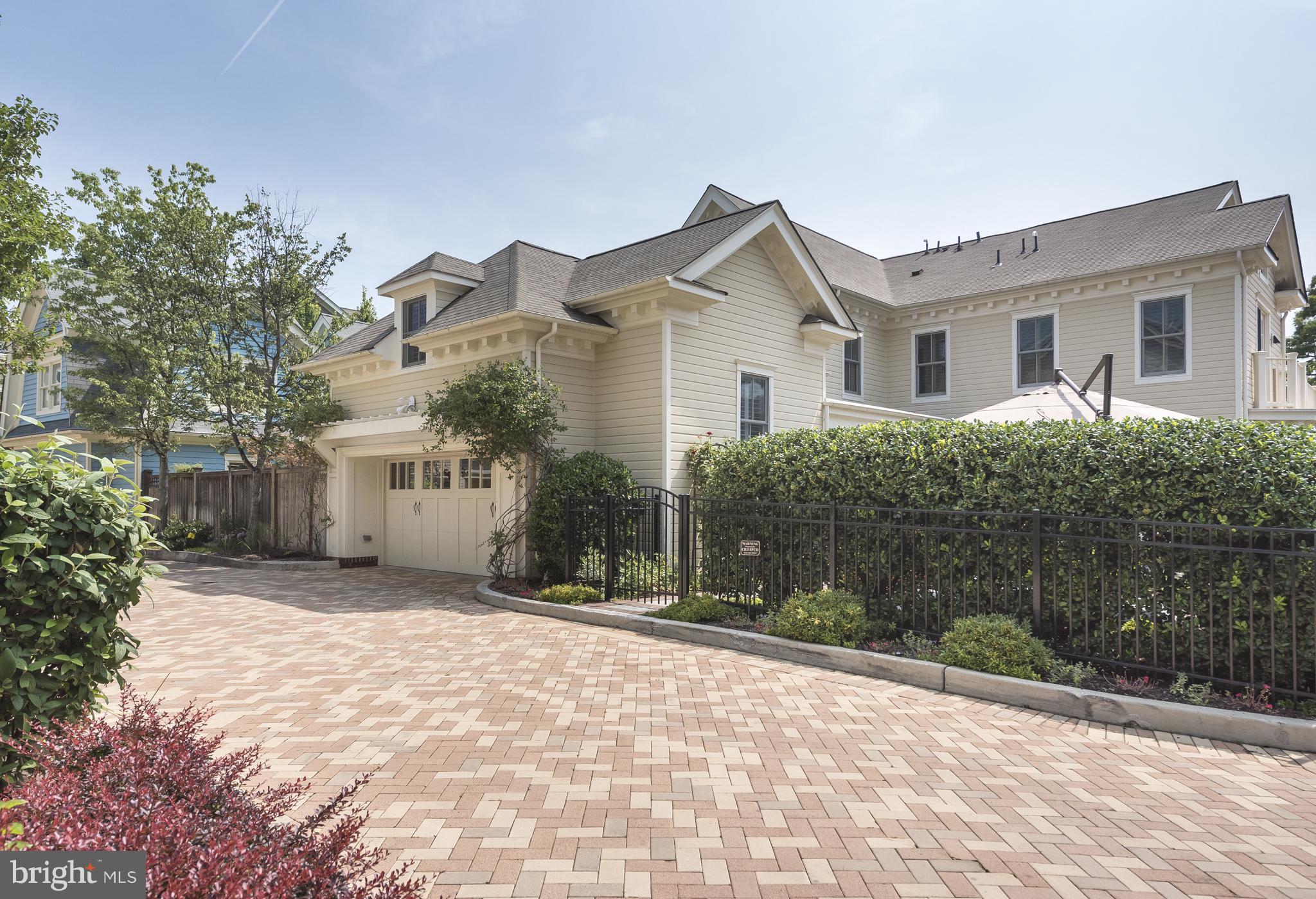 ACTONS LANDING CONDOS - Residential