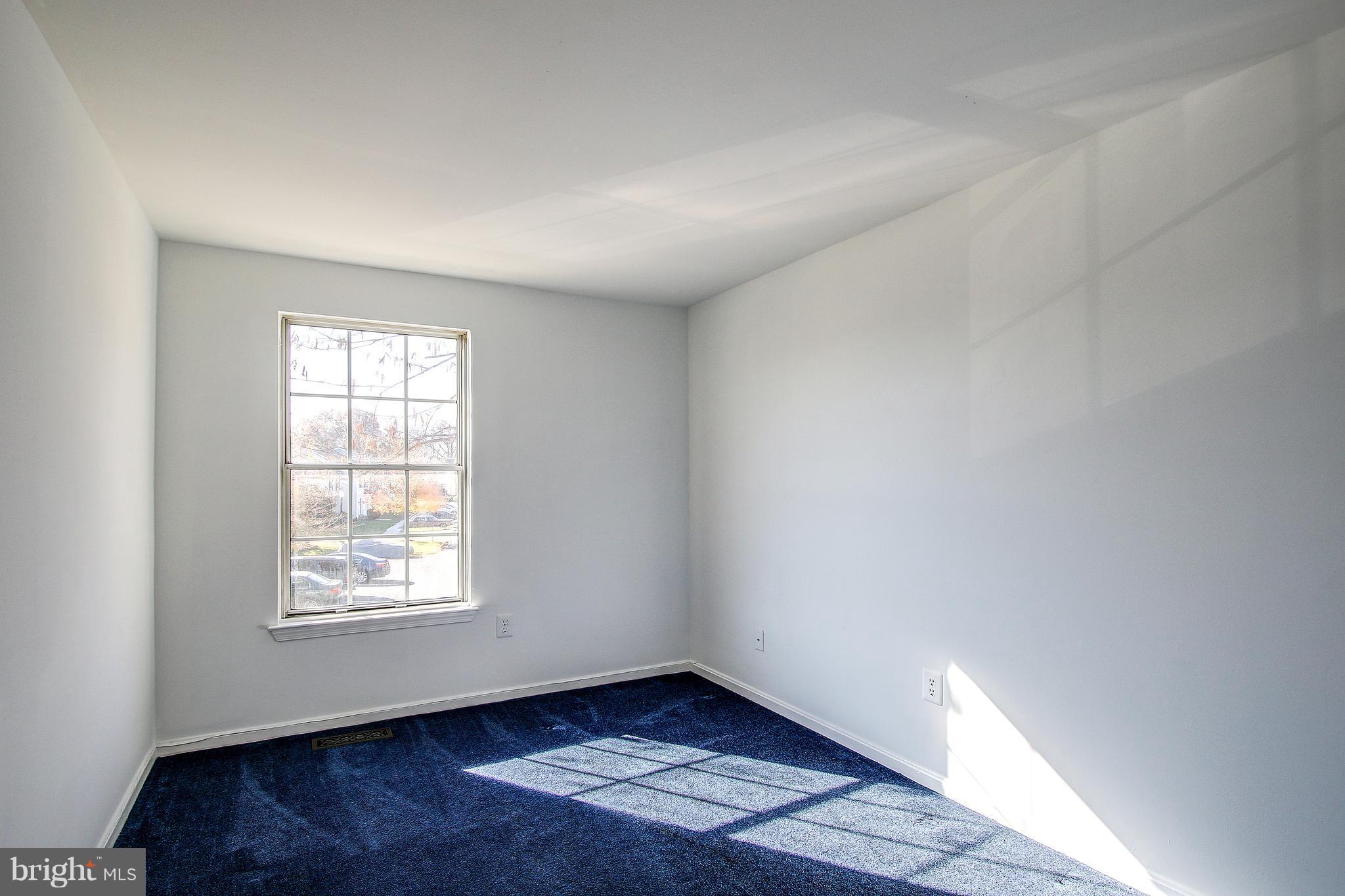 LONGMEAD - Residential