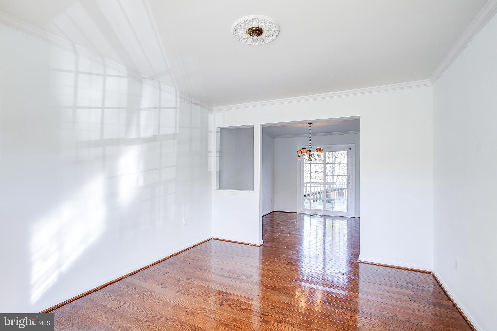 LONGMEAD - Residential