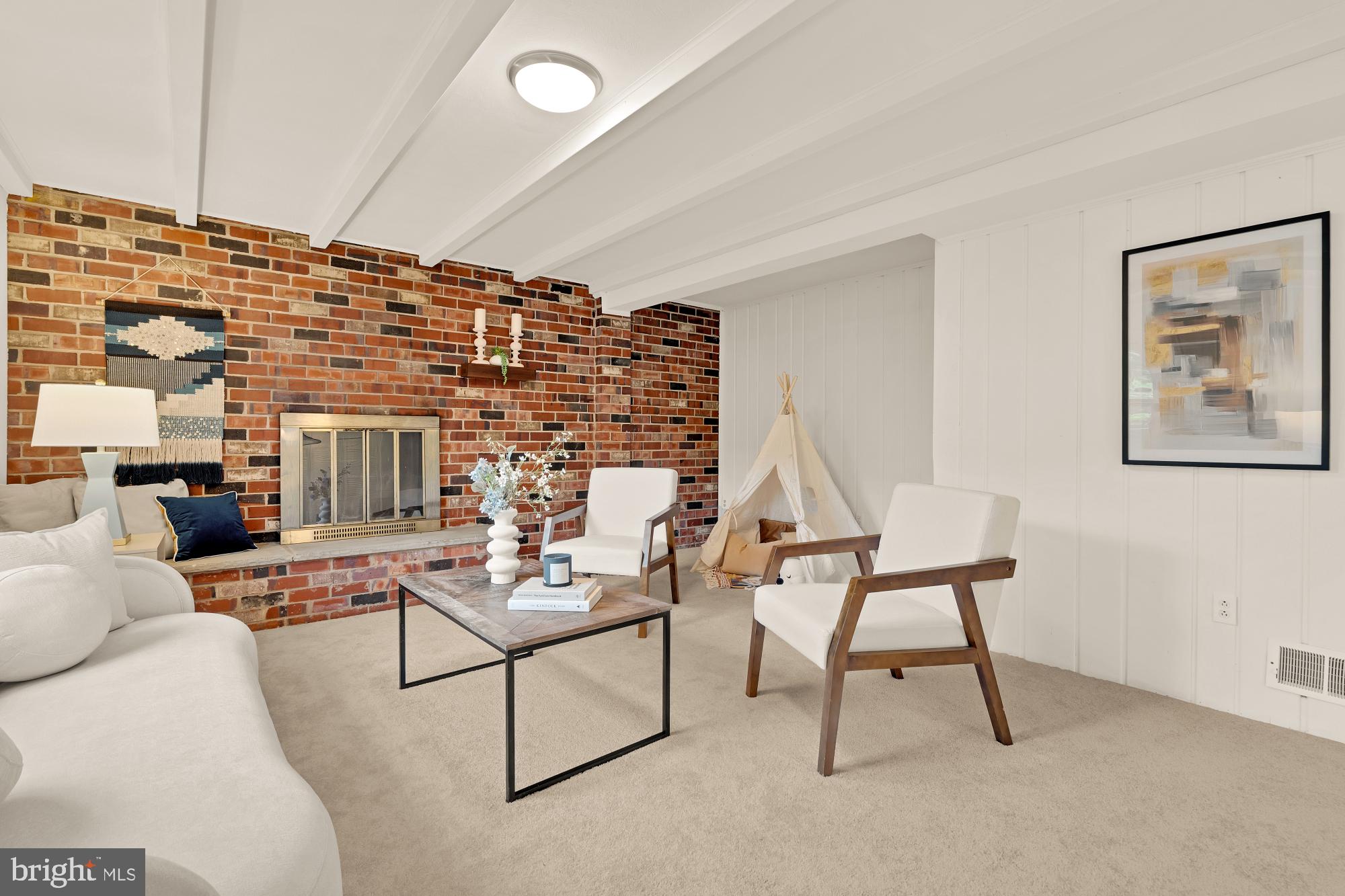 7 ROKEBY COURT