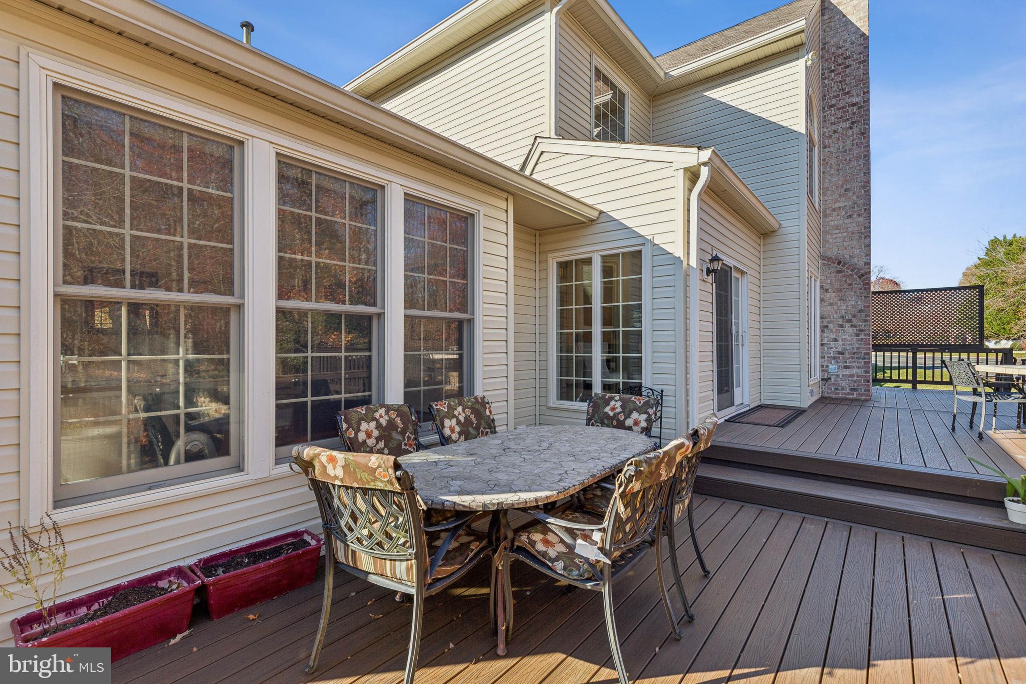 CROSSPOINTE - Residential