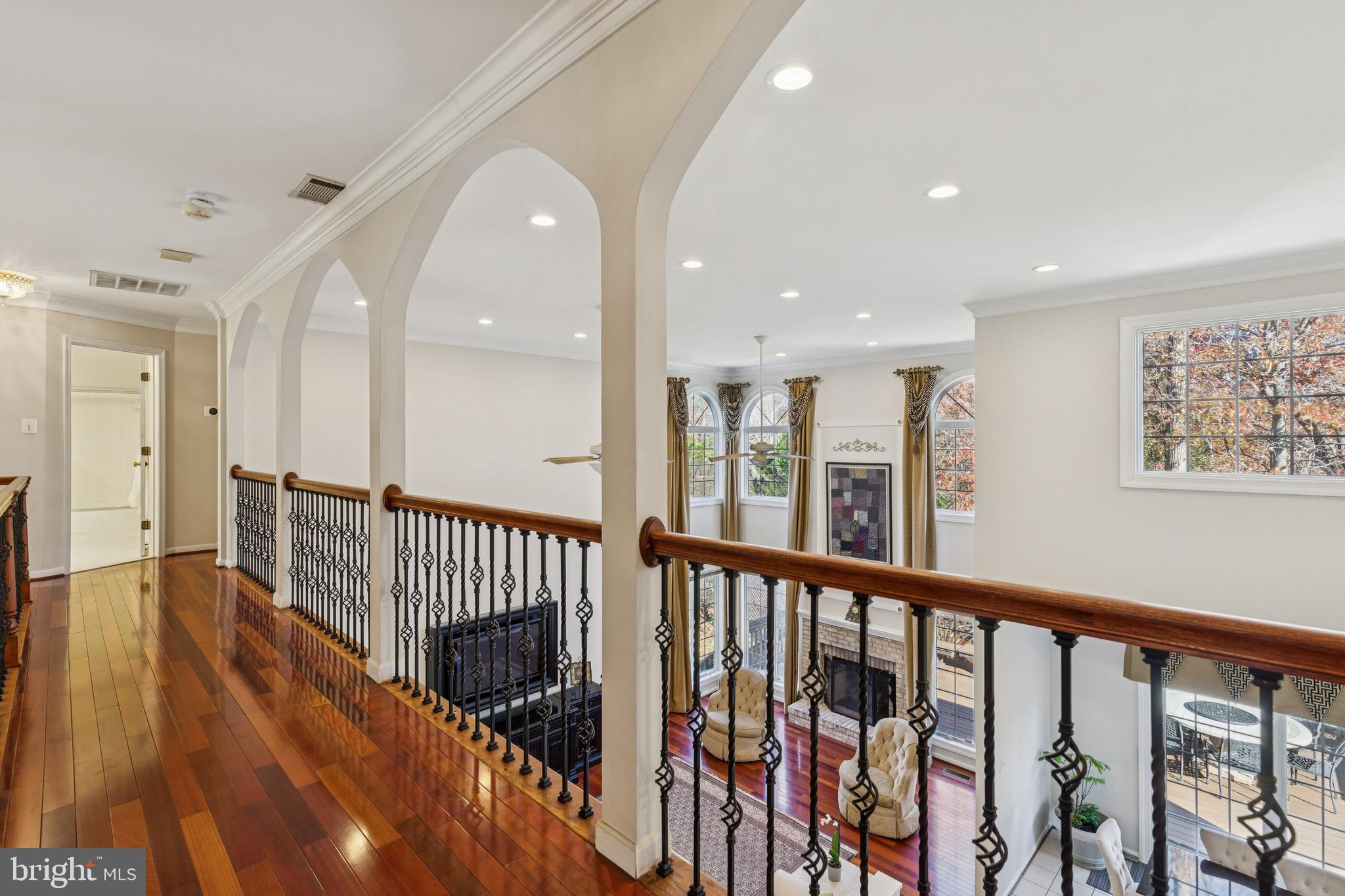 CROSSPOINTE - Residential