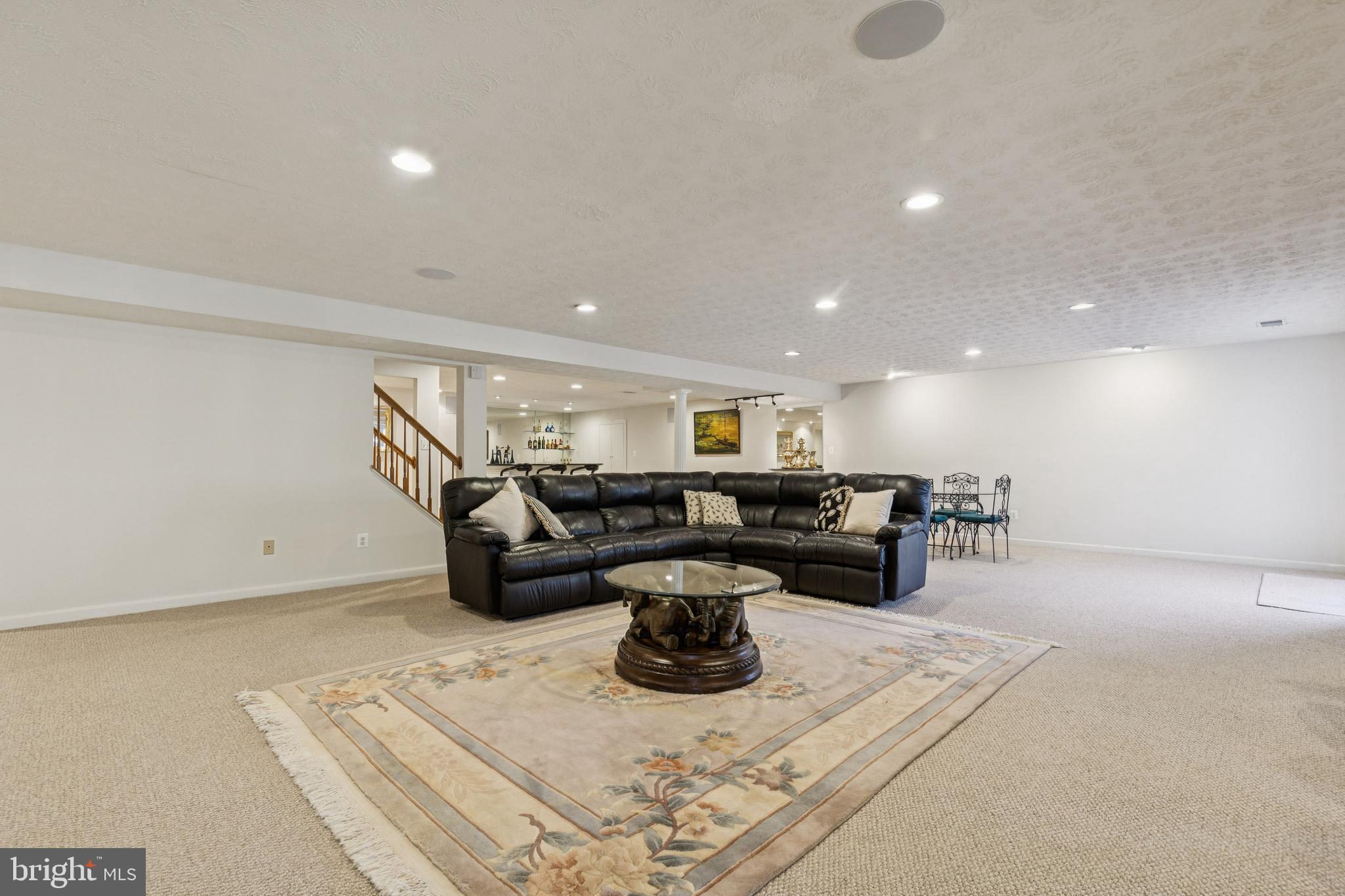 CROSSPOINTE - Residential