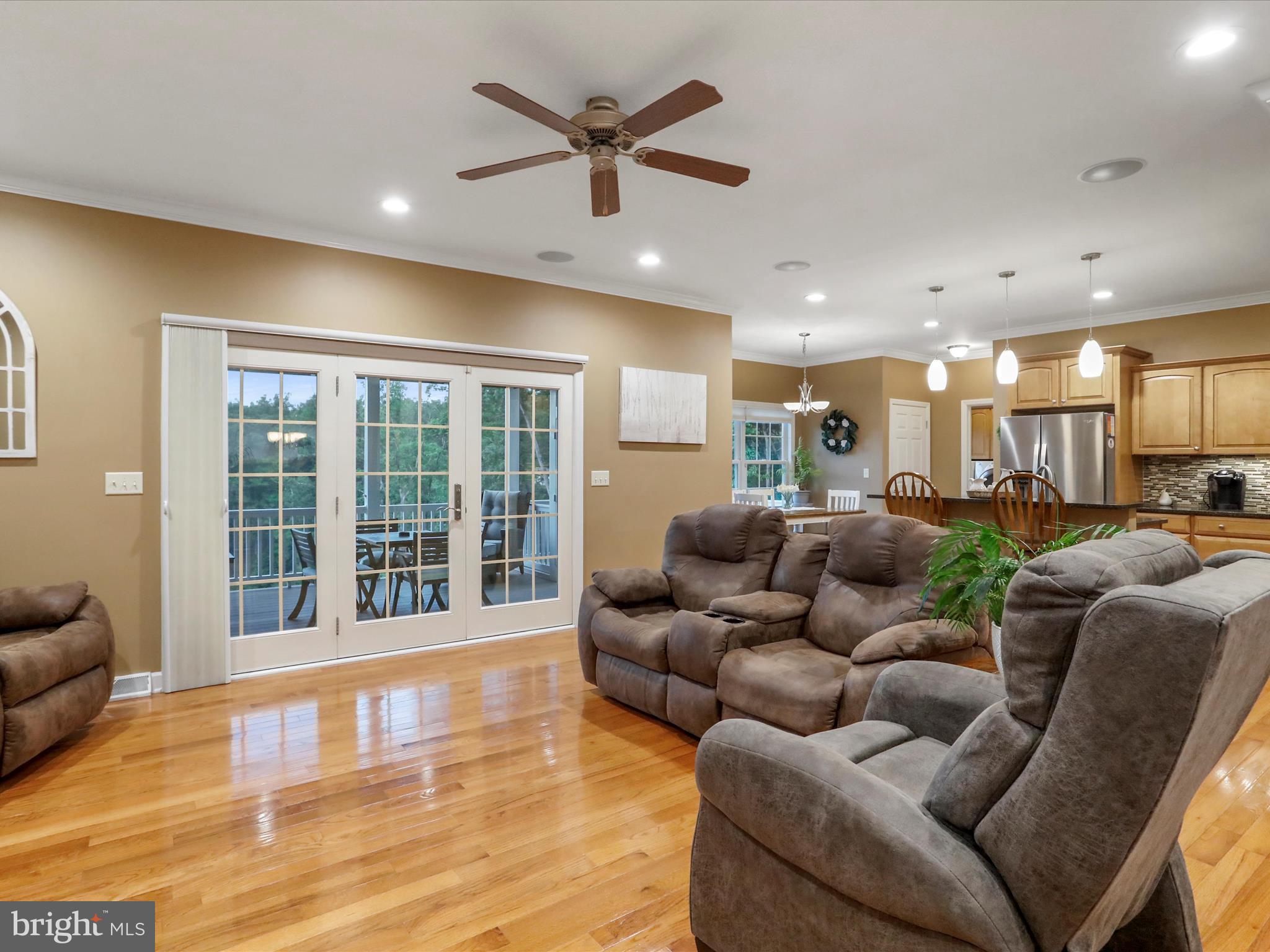 LAKEWOOD - Residential