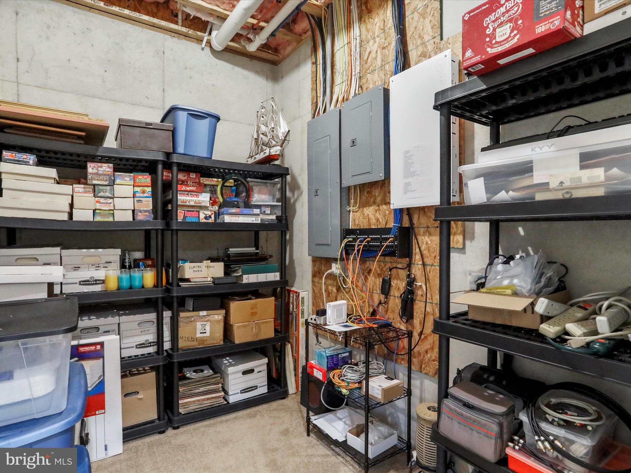 LAKEWOOD - Residential