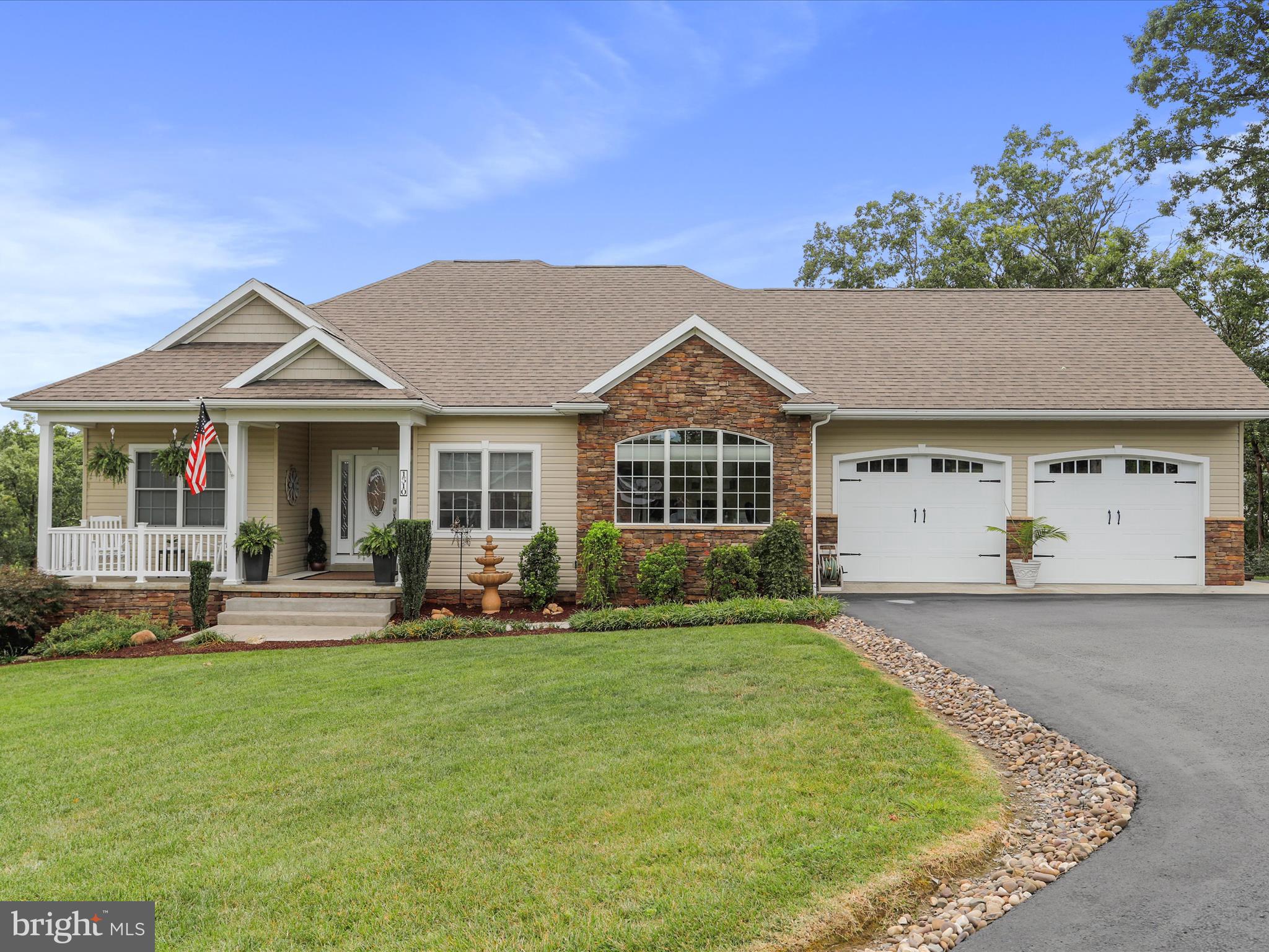 LAKEWOOD - Residential