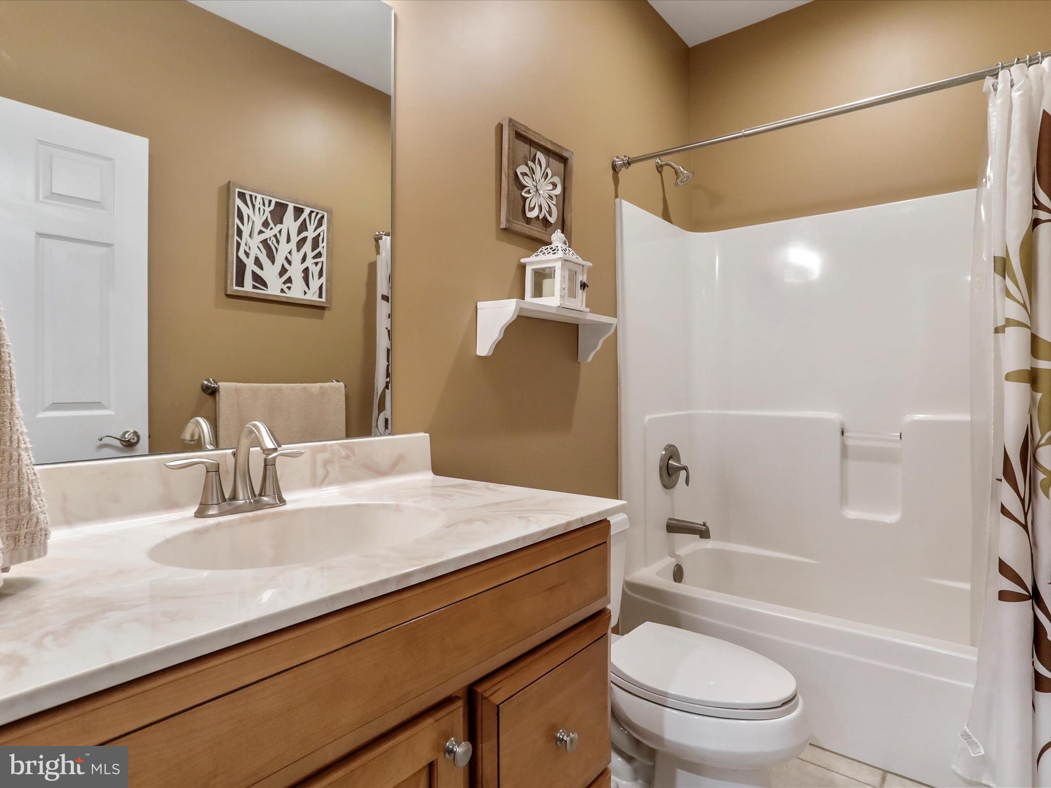 LAKEWOOD - Residential