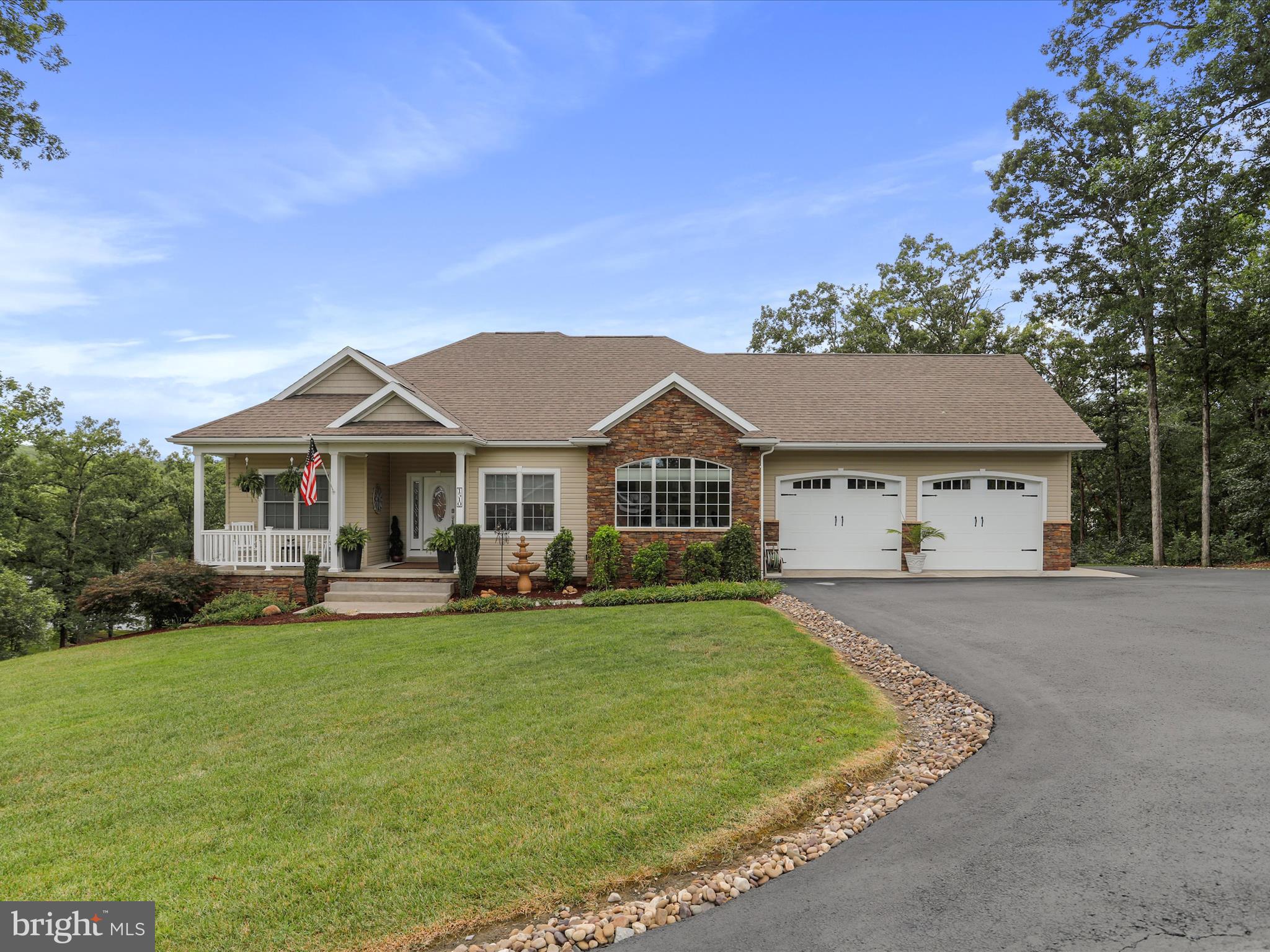 LAKEWOOD - Residential