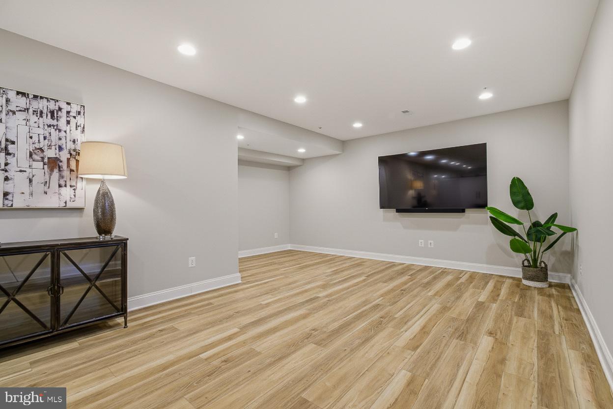 STANMORE - Residential