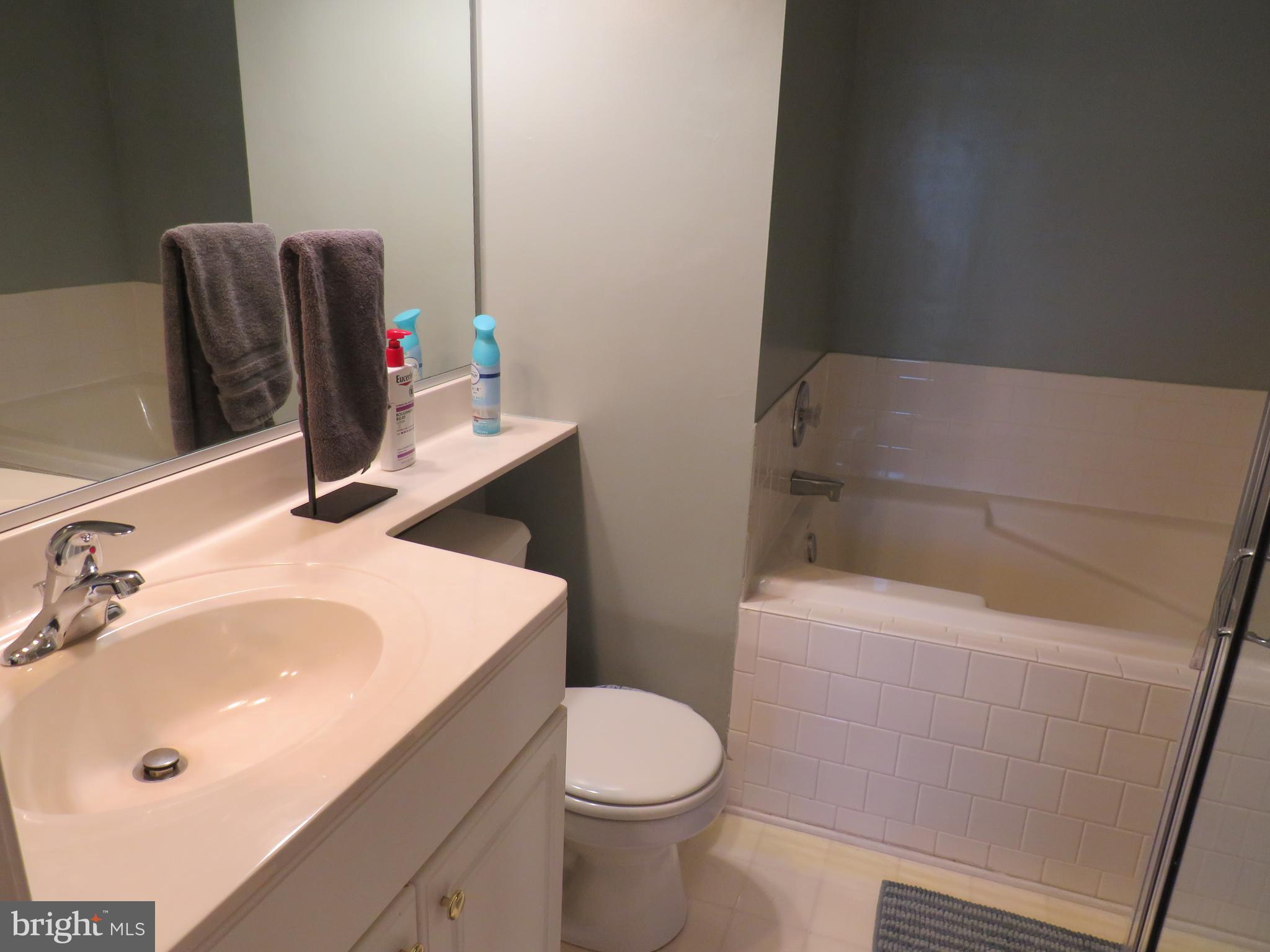 OWINGS RIDGE - Residential Lease