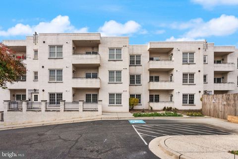 231 N THOMAS STREET 105 ARLINGTON VA 22203