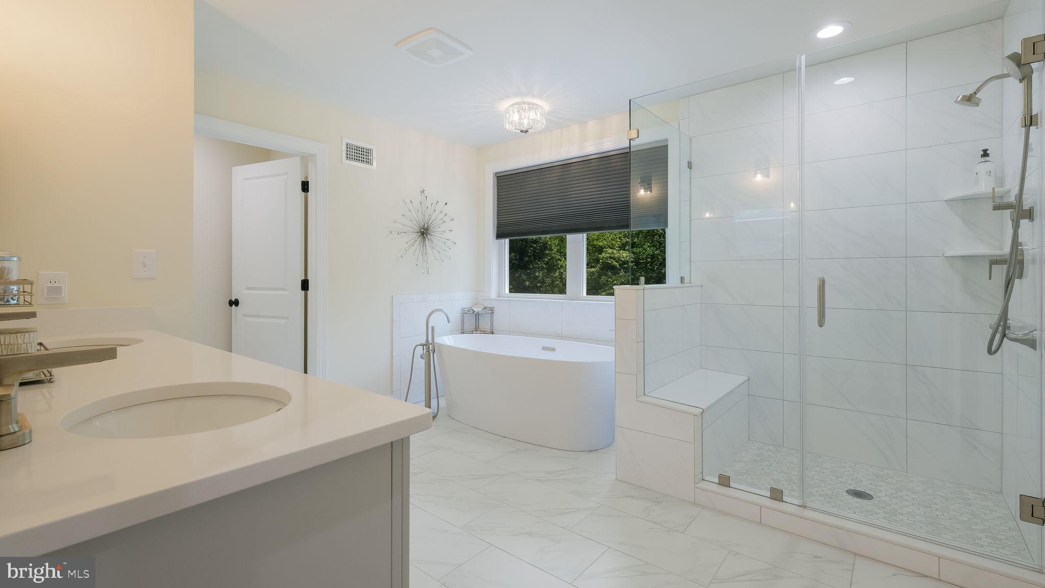 DOYLESTOWN WOODS - Residential