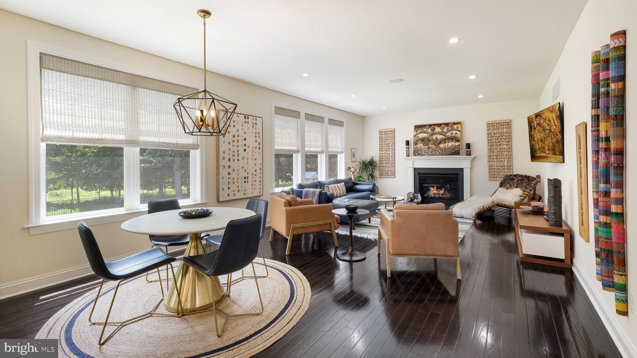 DOYLESTOWN WOODS - Residential