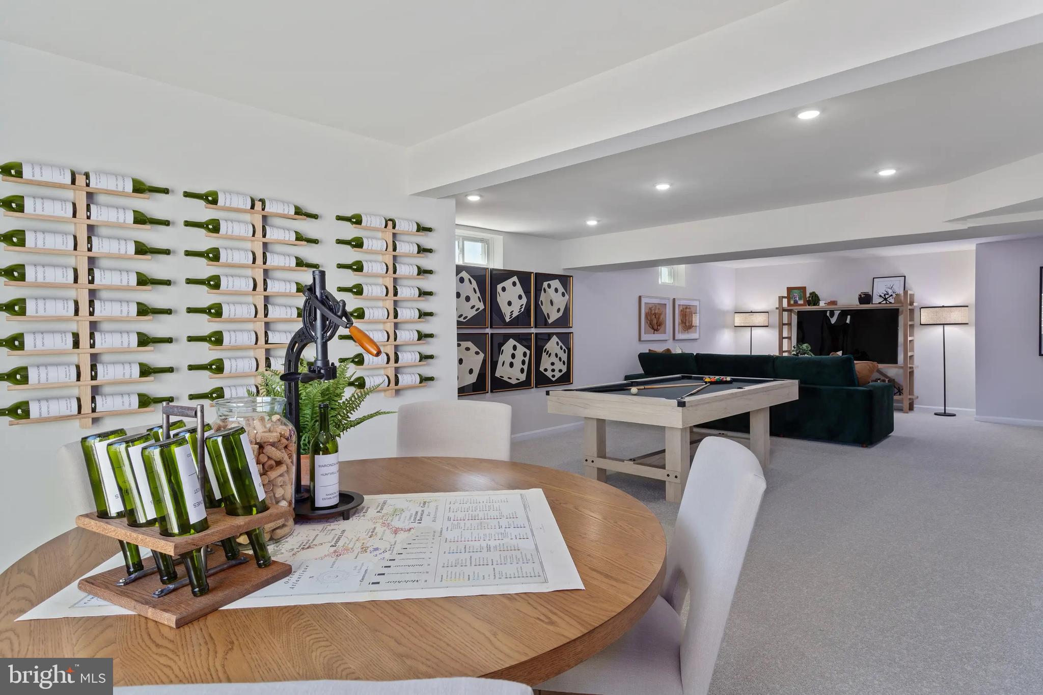 HUNTWELL WEST - Residential