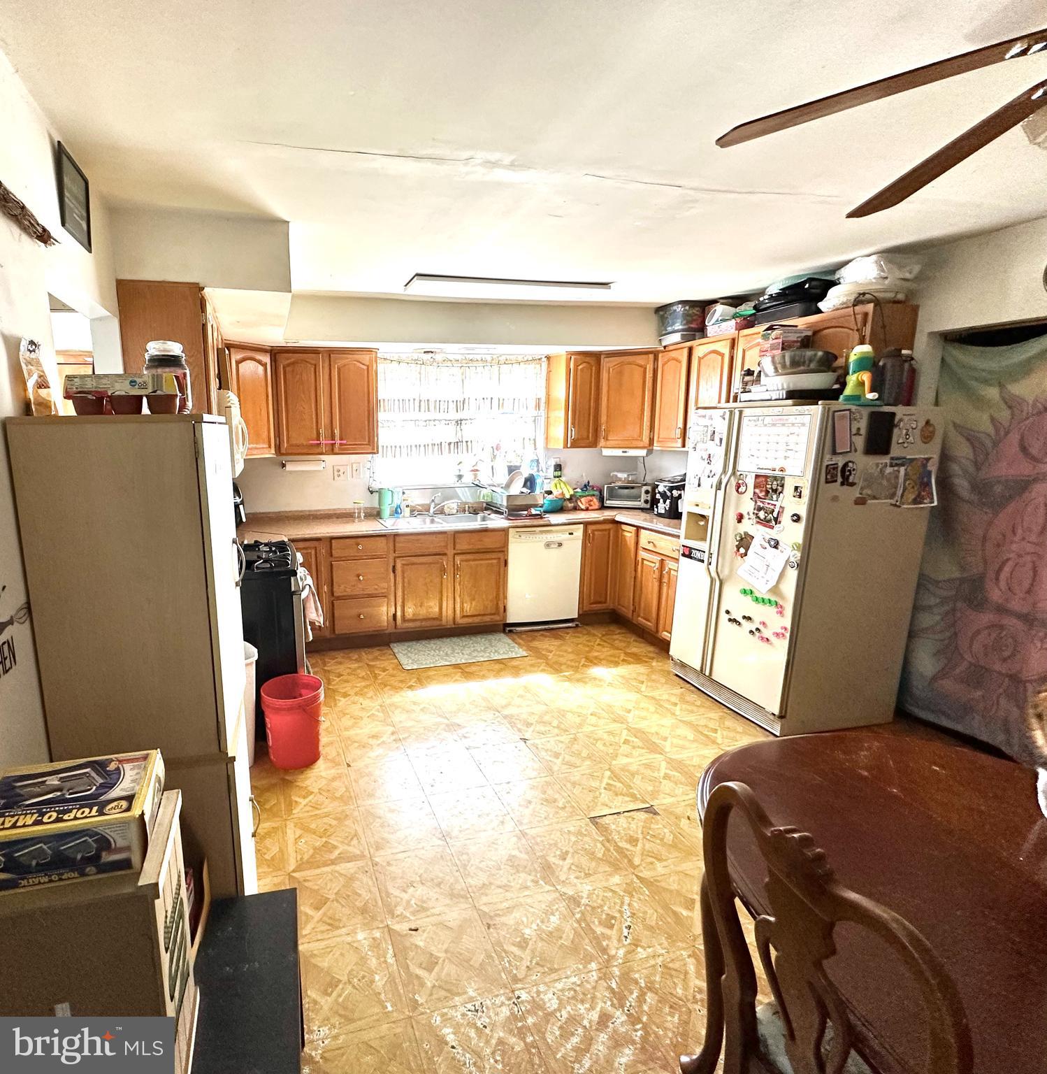 SOMERTON - Residential