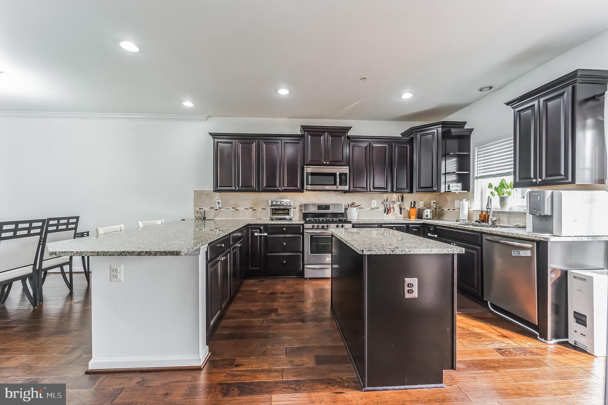 OXFORD SQUARE - Residential